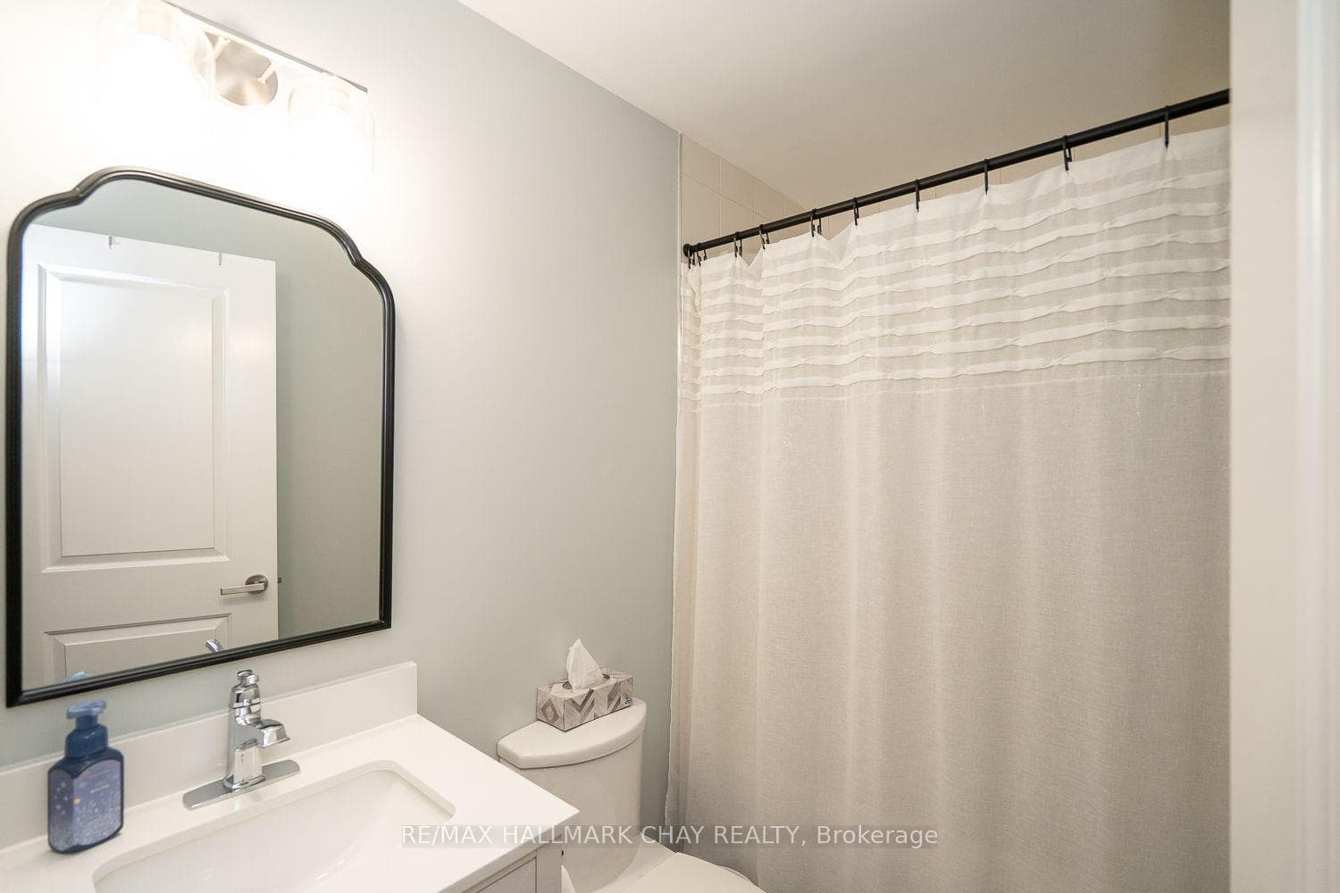 69 Boyne Street Unit 105 photo 28