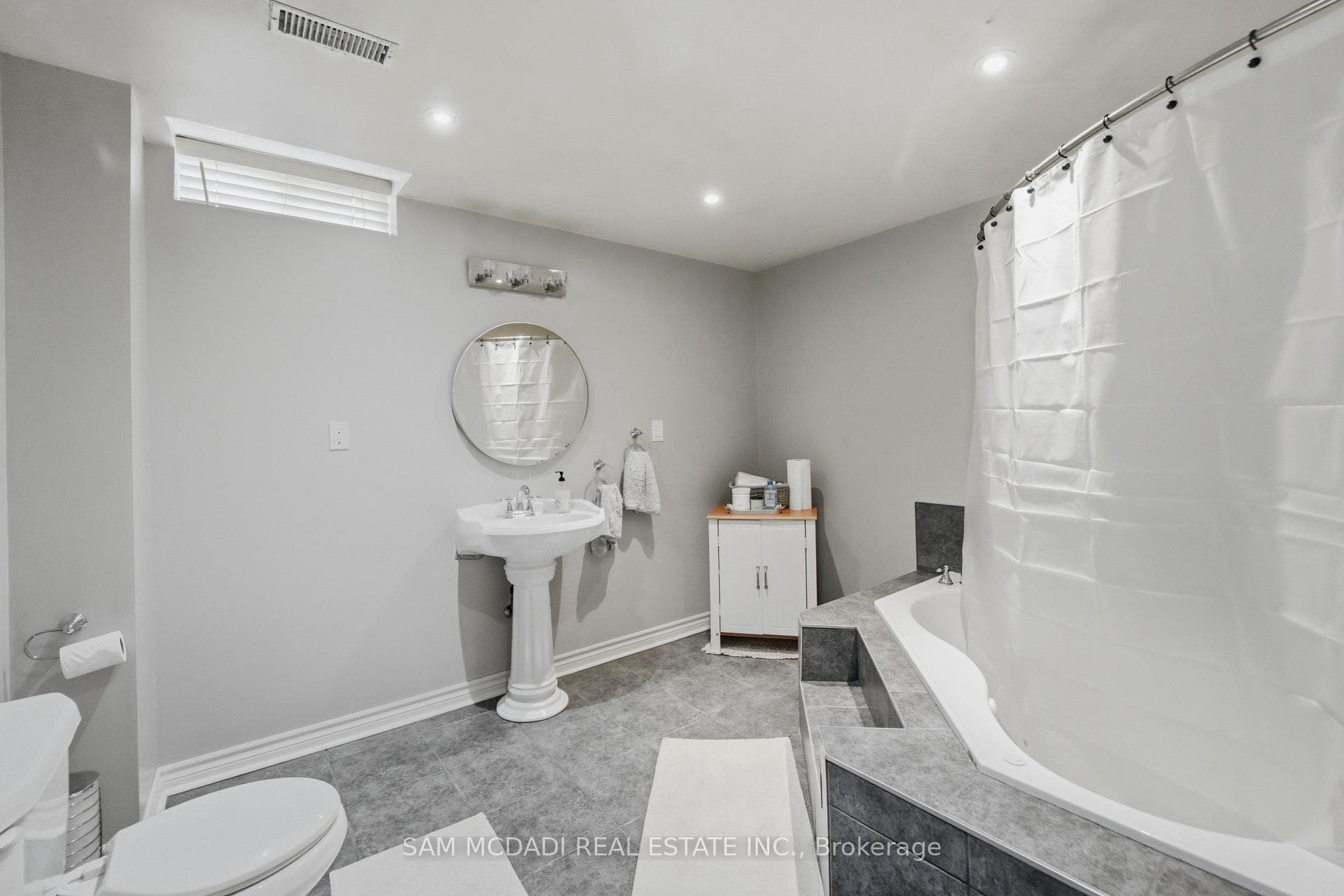 3605 Trelawny Circle photo 36