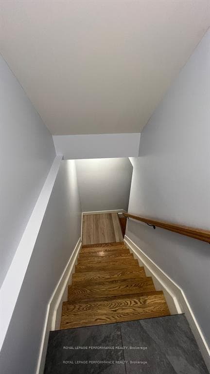 189 Unit A STANLEY Avenue photo 2