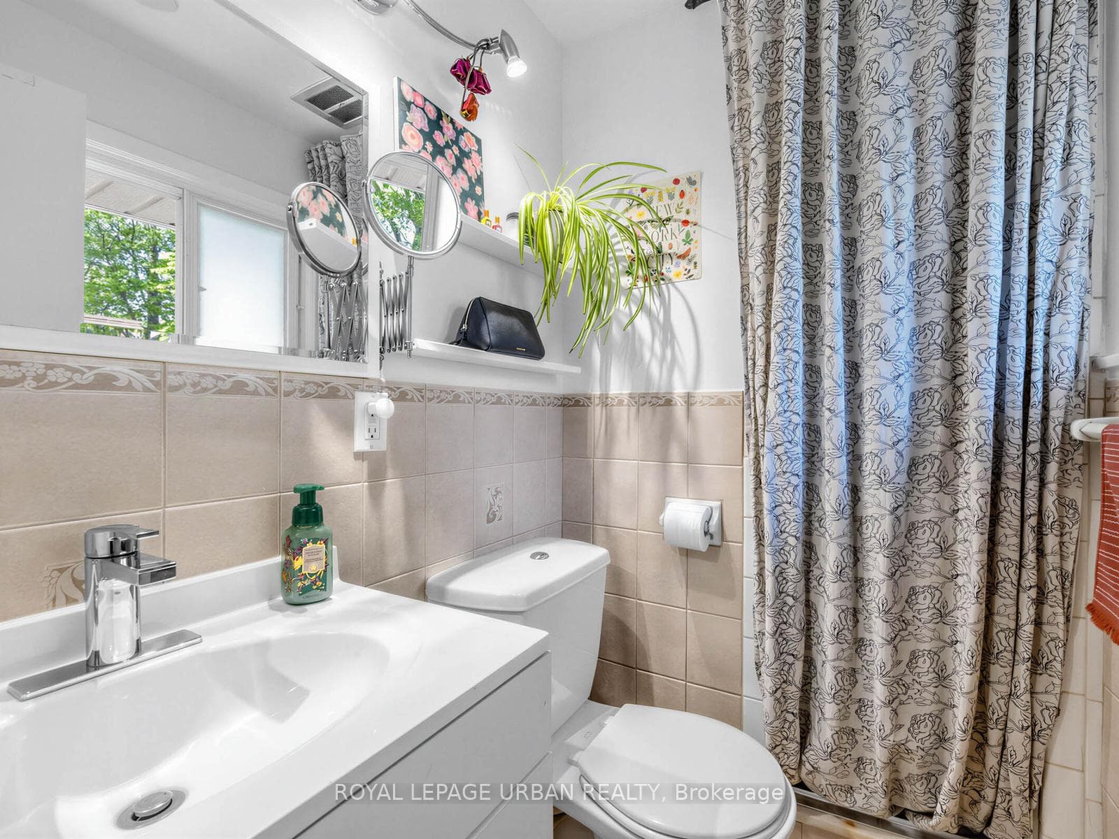 95 Oakridge Drive photo 15