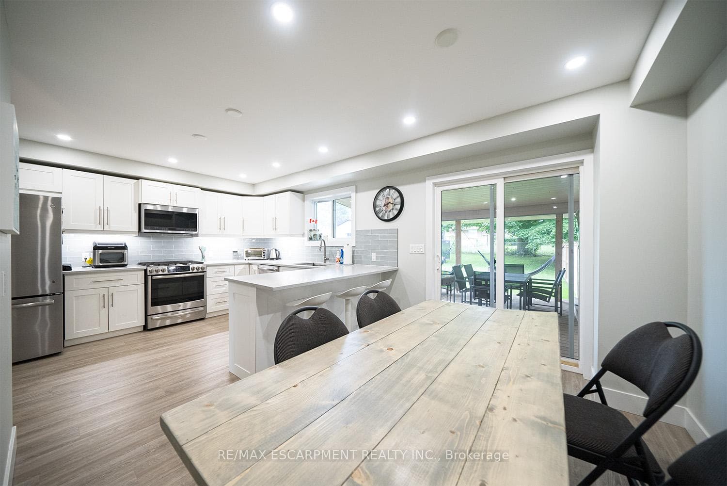 34 Strachan Street Unit A photo 11