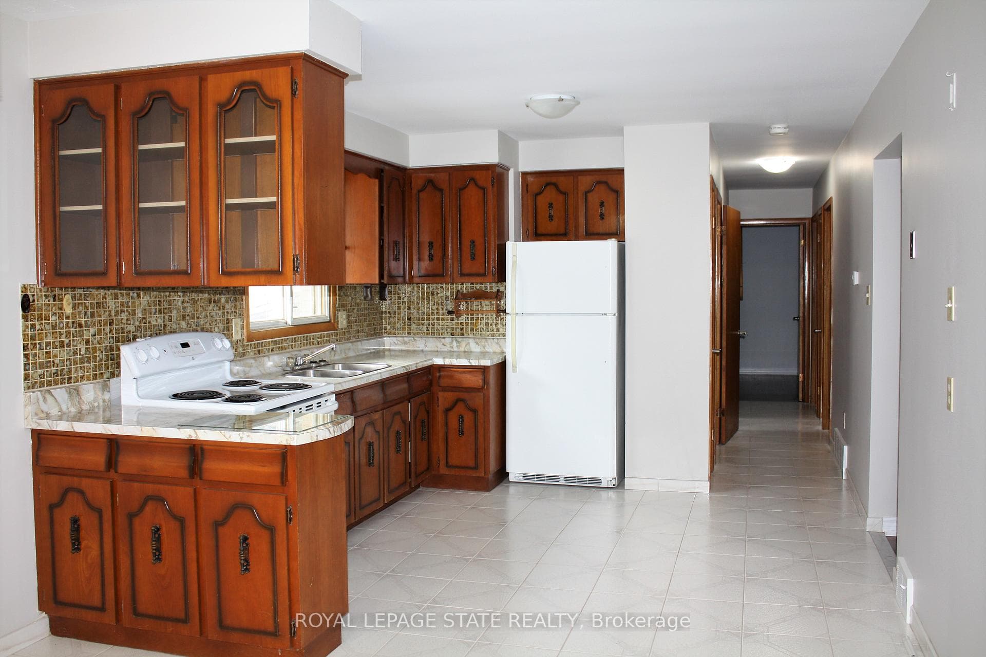 69 Adair Avenue photo 5
