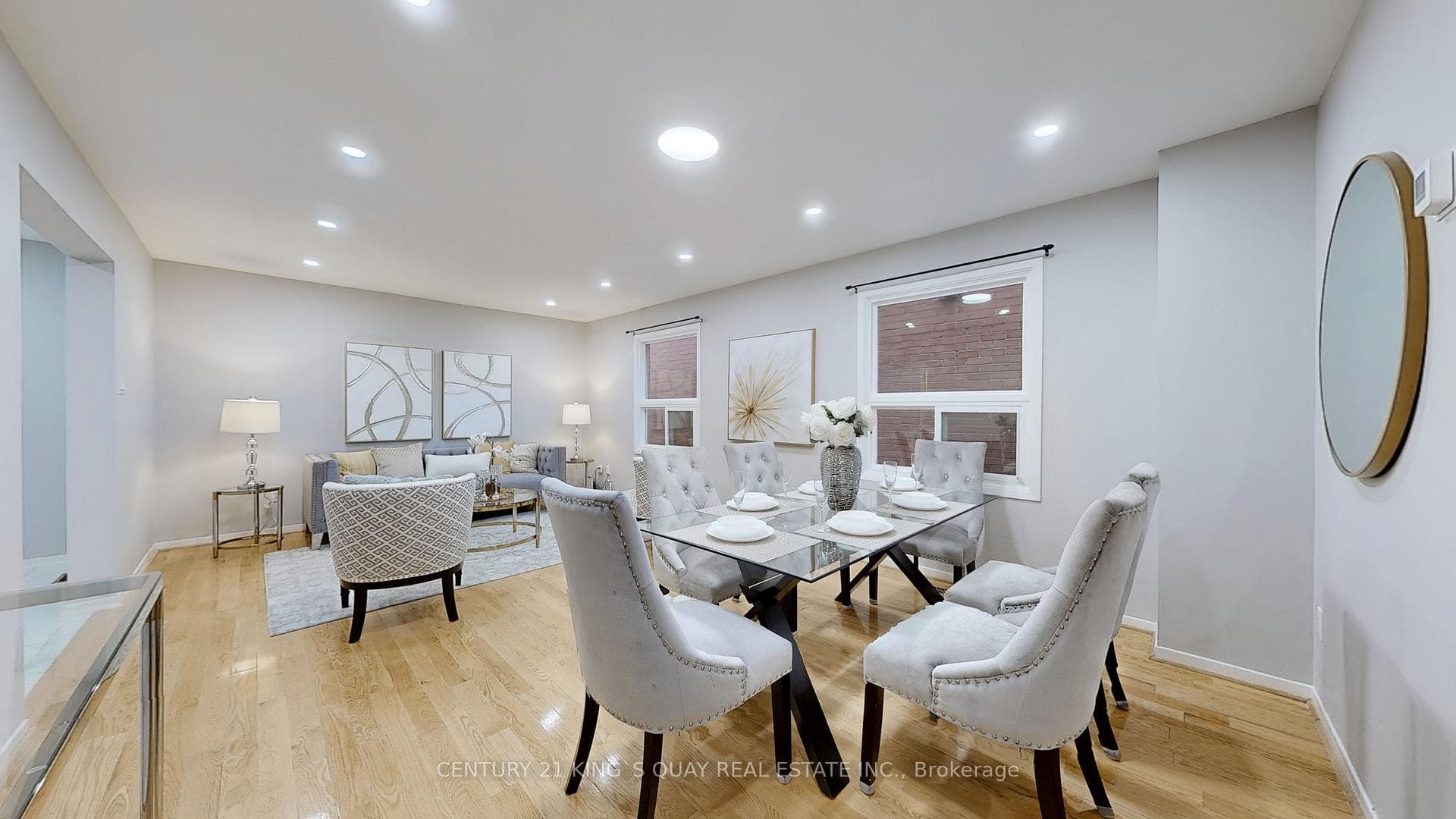 77 Roxanne Crescent photo 6