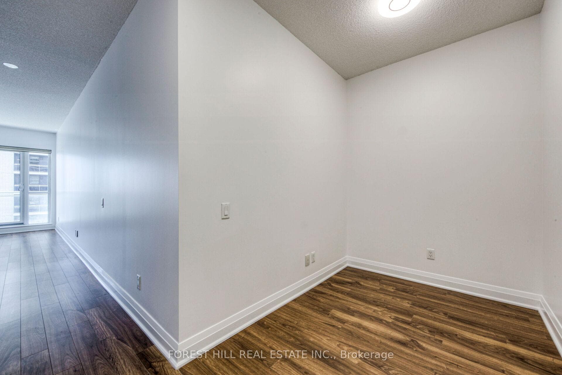 83 Redpath Avenue Unit 805 photo 8