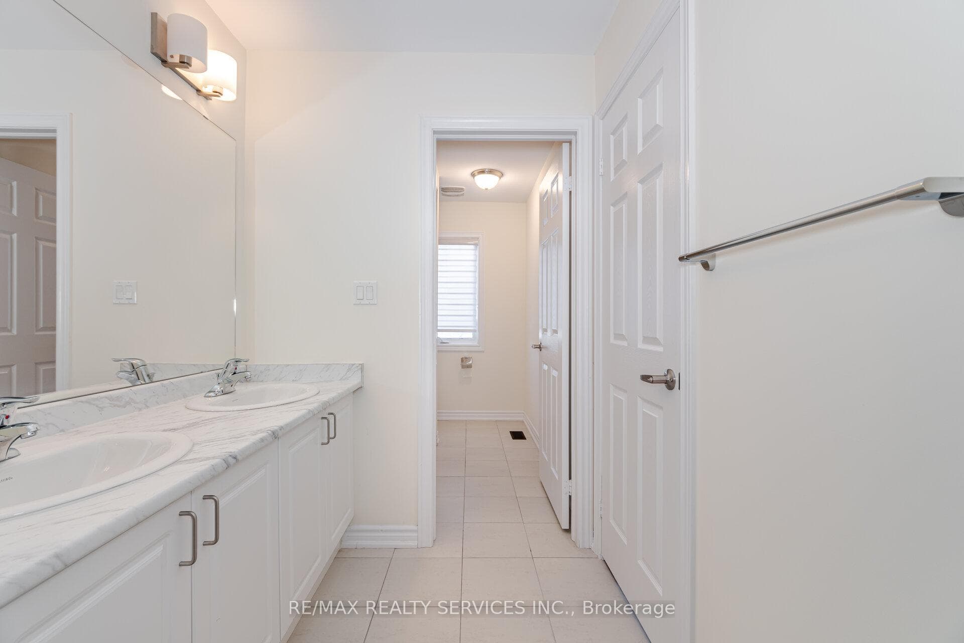 37 Royal Fern Crescent photo 25