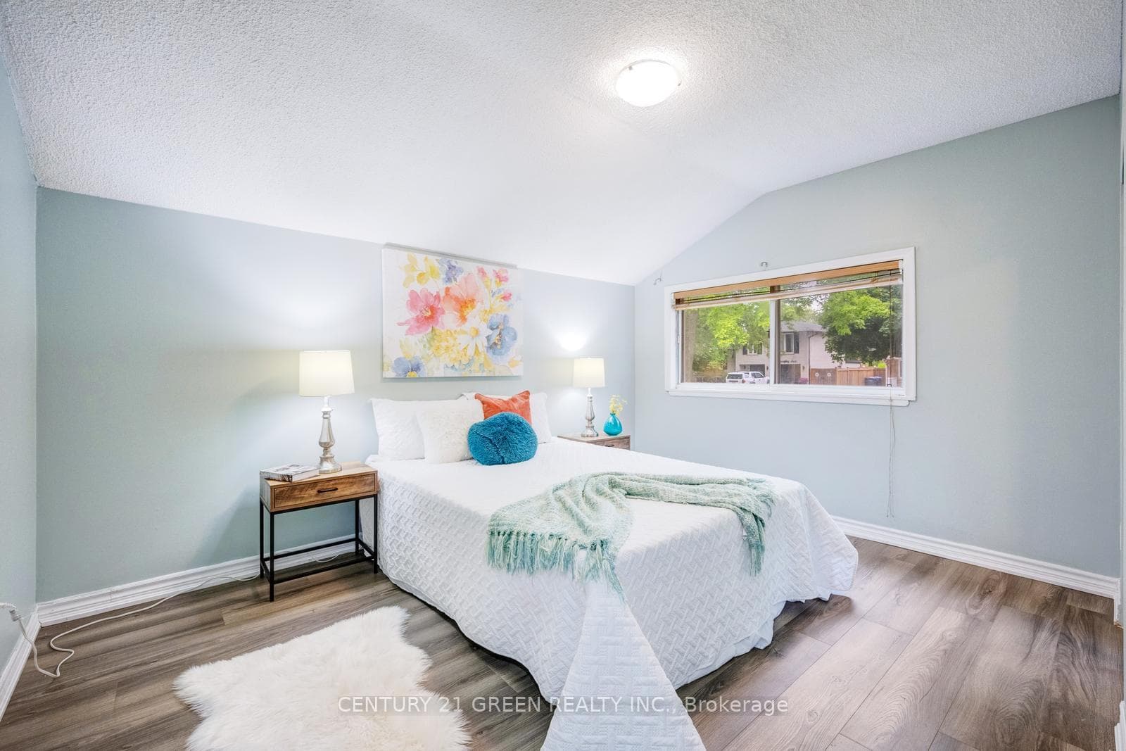 11 Burgby Avenue photo 19