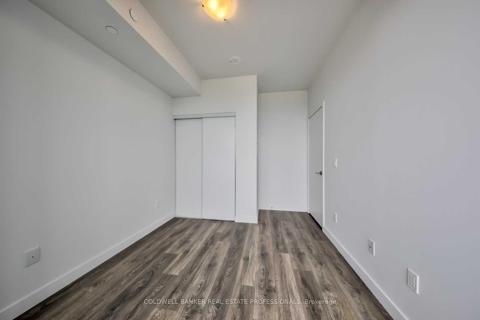 8 Eglinton Avenue Unit 5307 photo 7