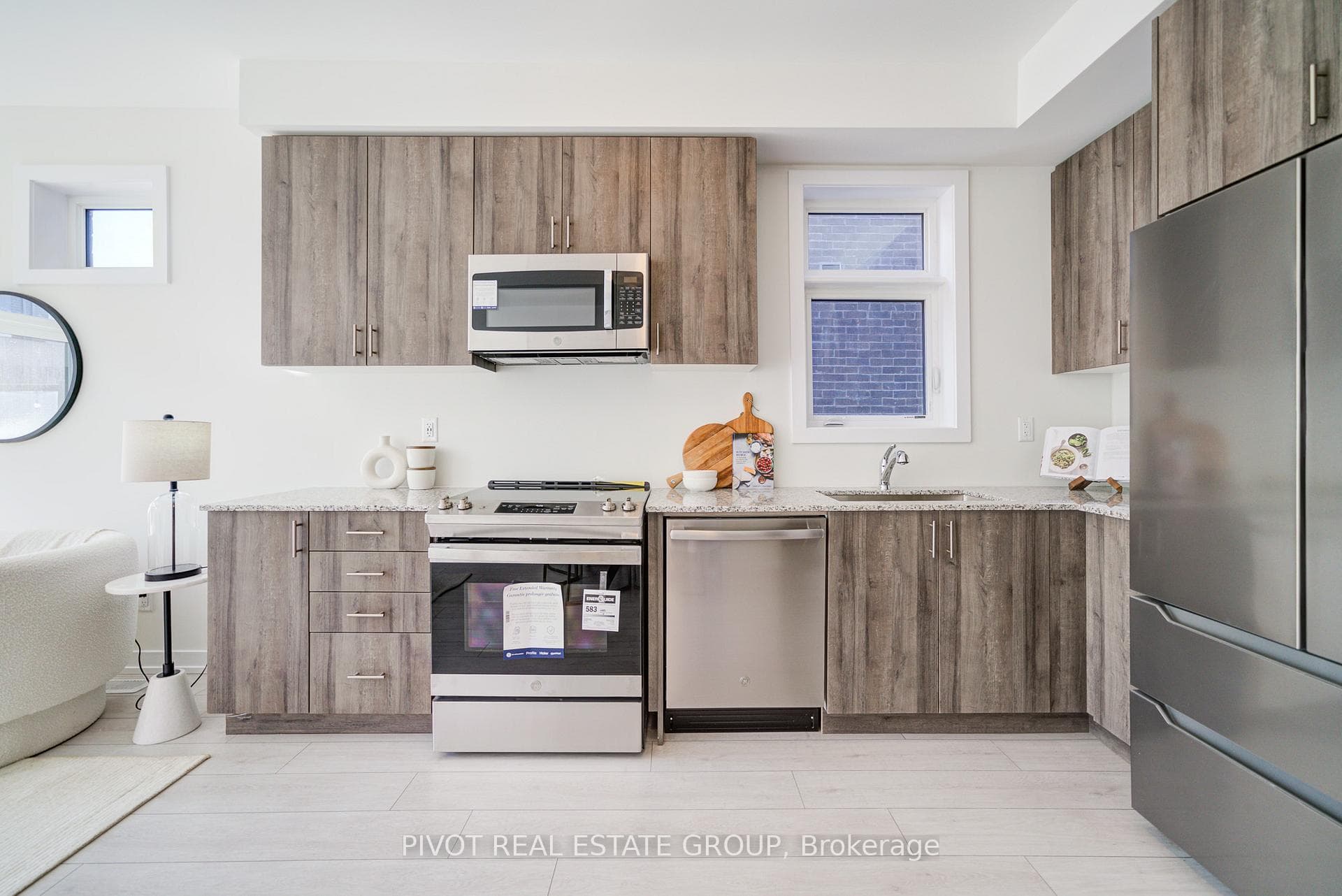 138 Brockley Drive photo 19