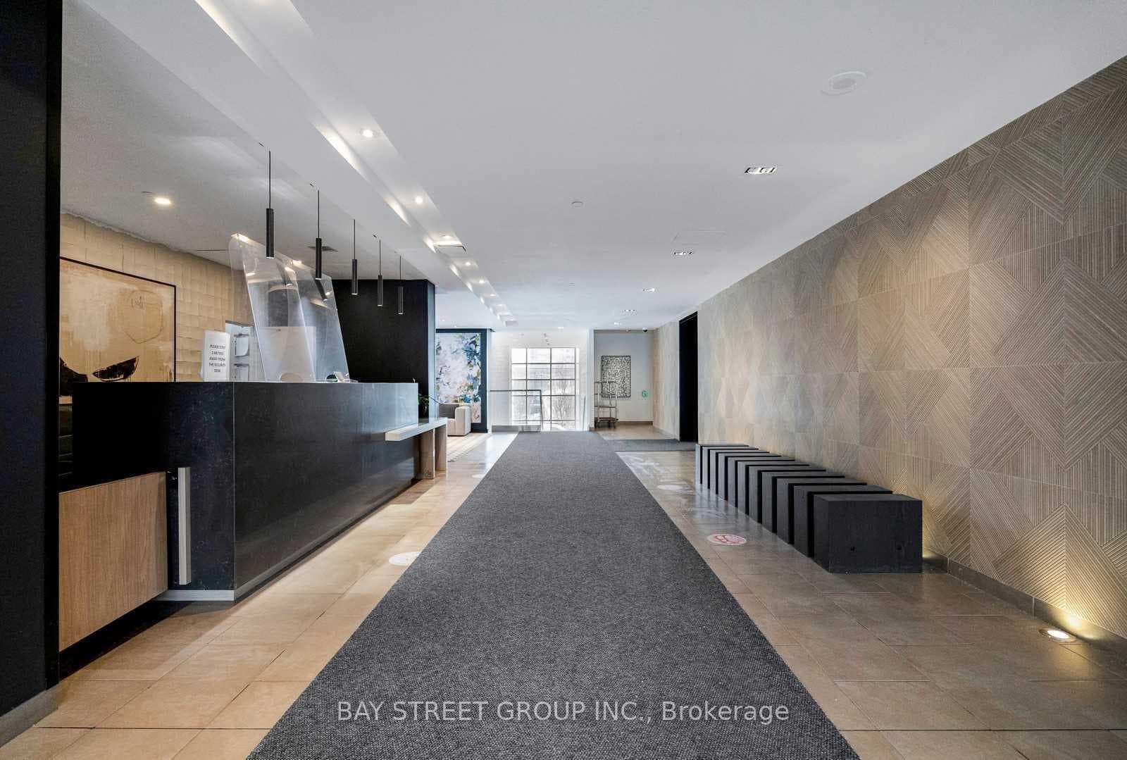 15 Fort York Boulevard Unit 503 photo 37