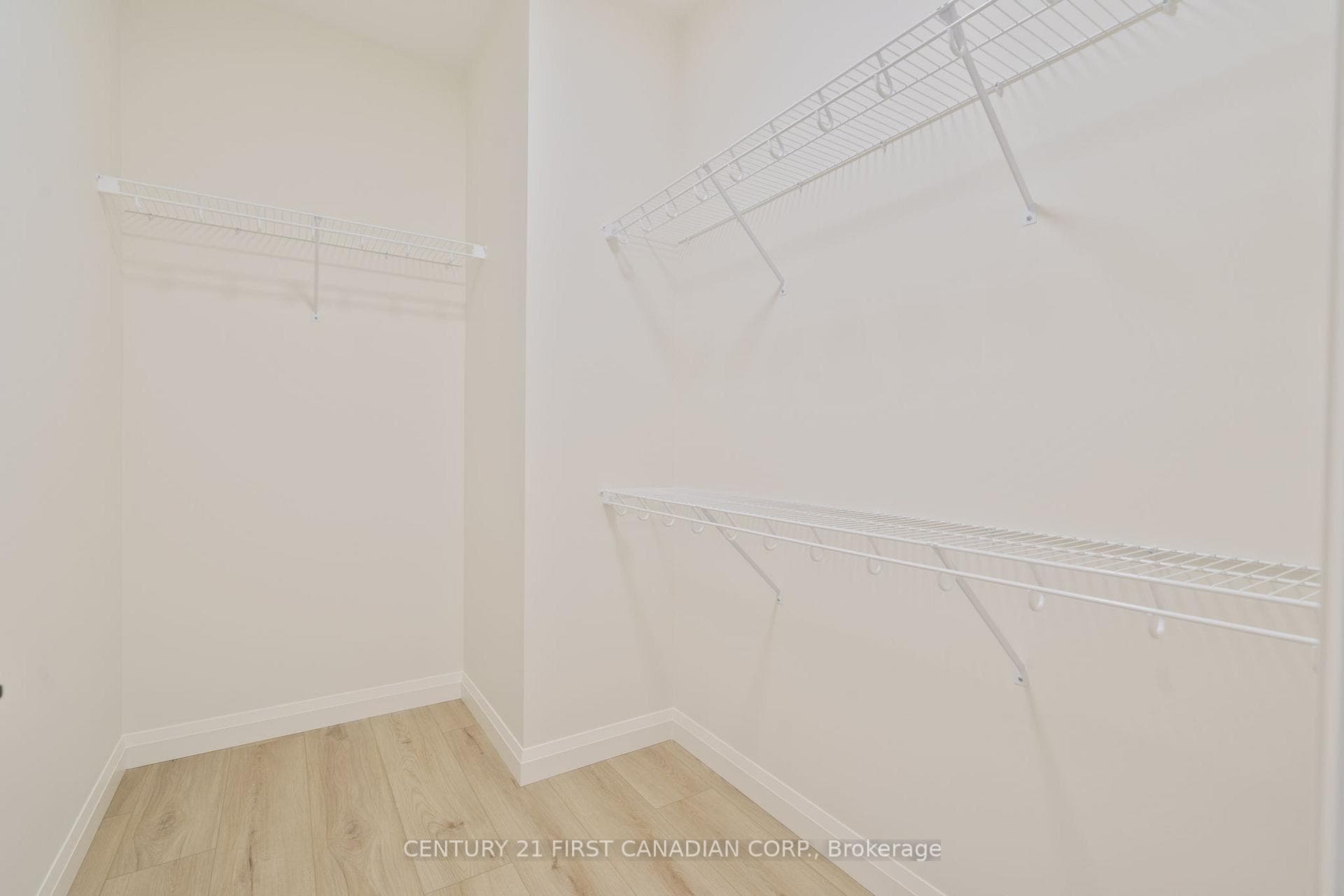32 Postma Street Unit 6 photo 22