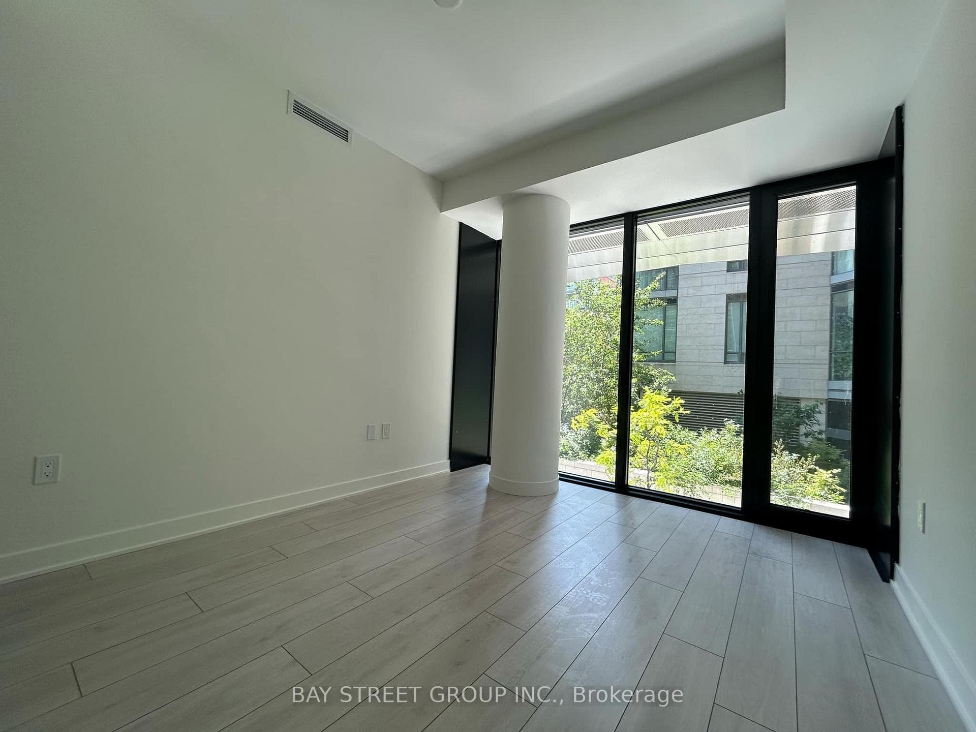 55 Charles Street Unit TH02 photo 15
