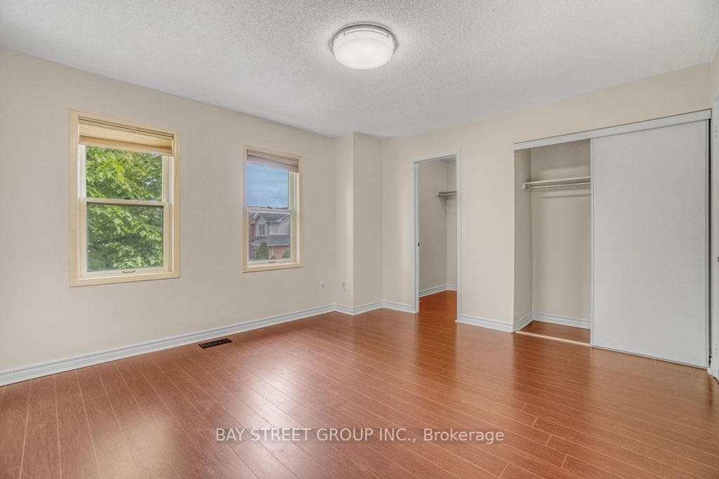 5659 Glen Erin Drive Unit 7 photo 18