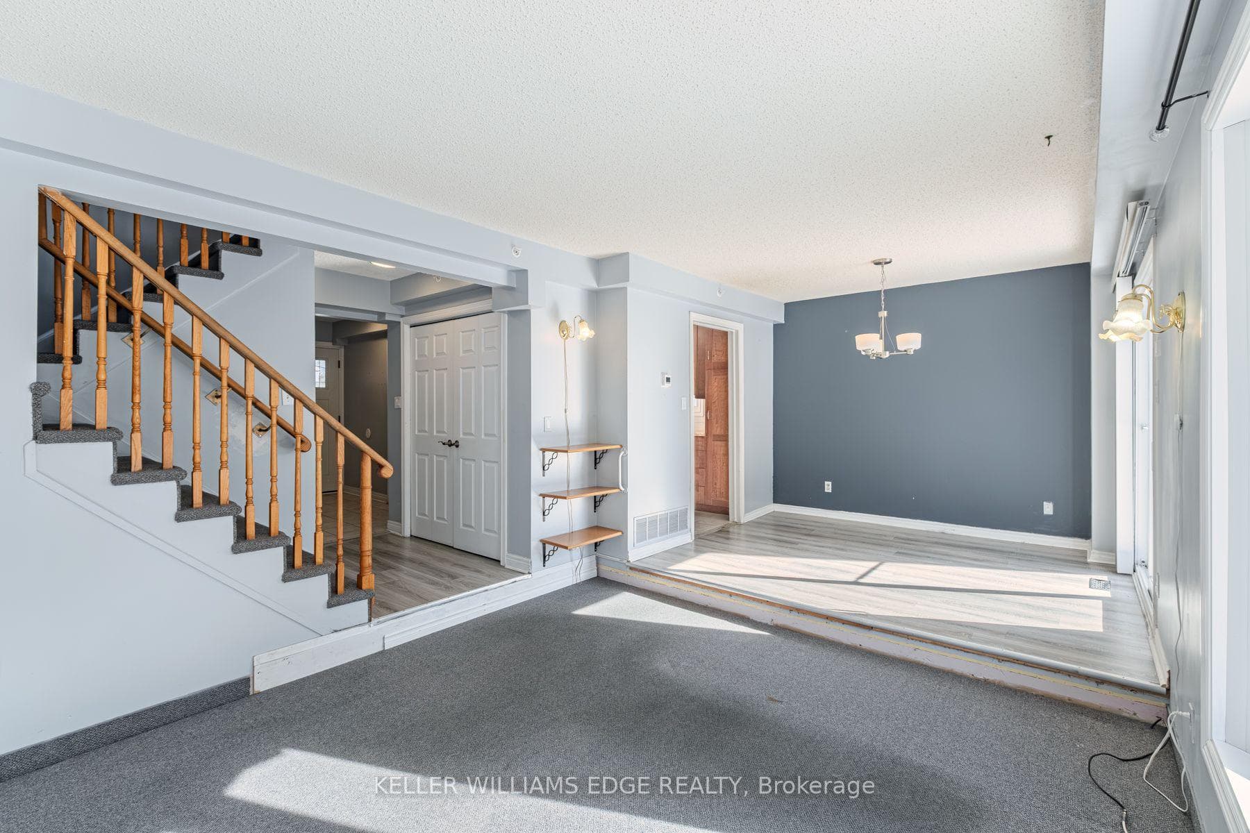 3217 Twin Oaks Burlington ON Crescent photo 17