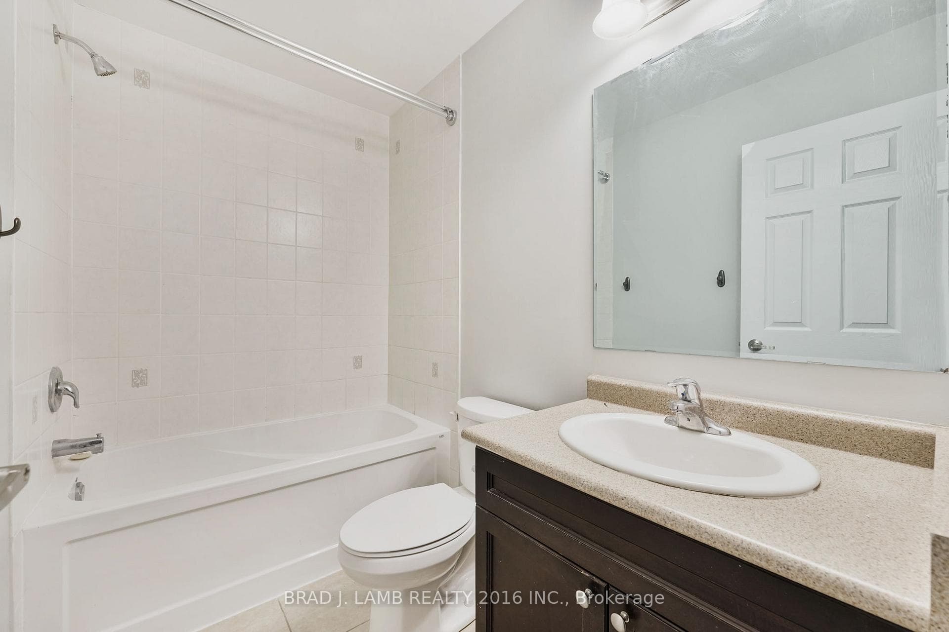 930 Nadalin Heights photo 19