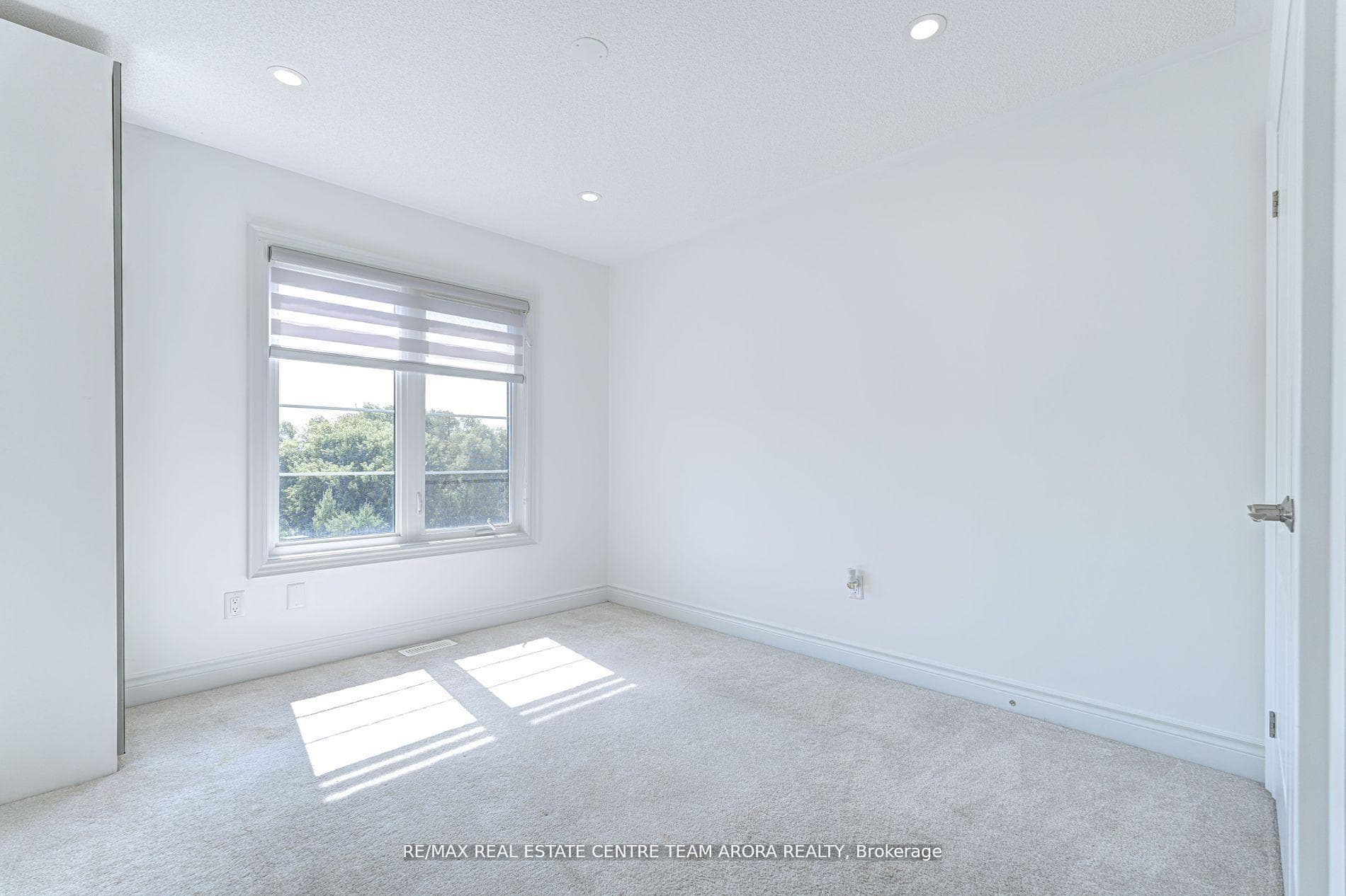 8585 Financial Drive photo 32
