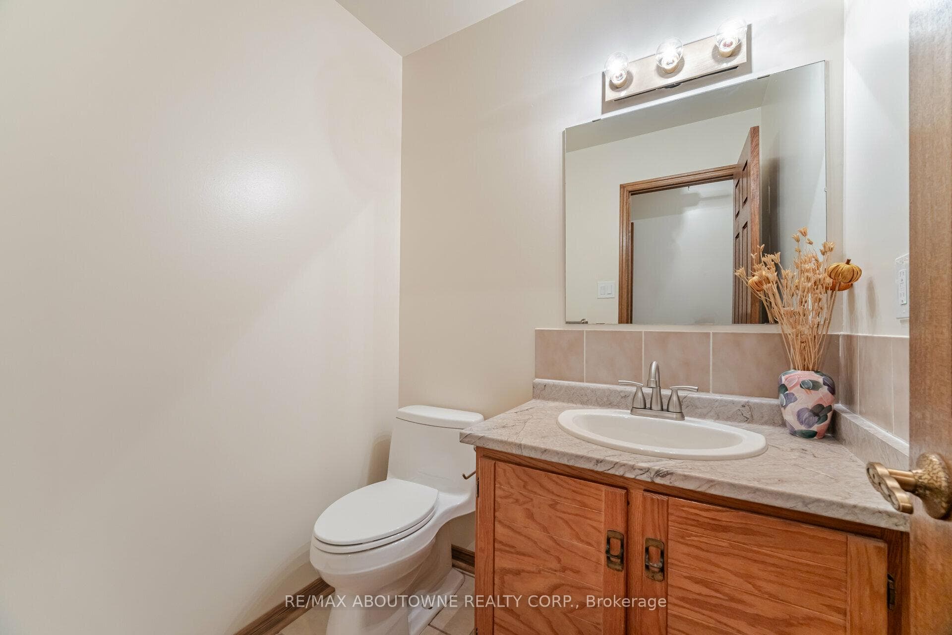 1500 Greenridge Circle photo 18