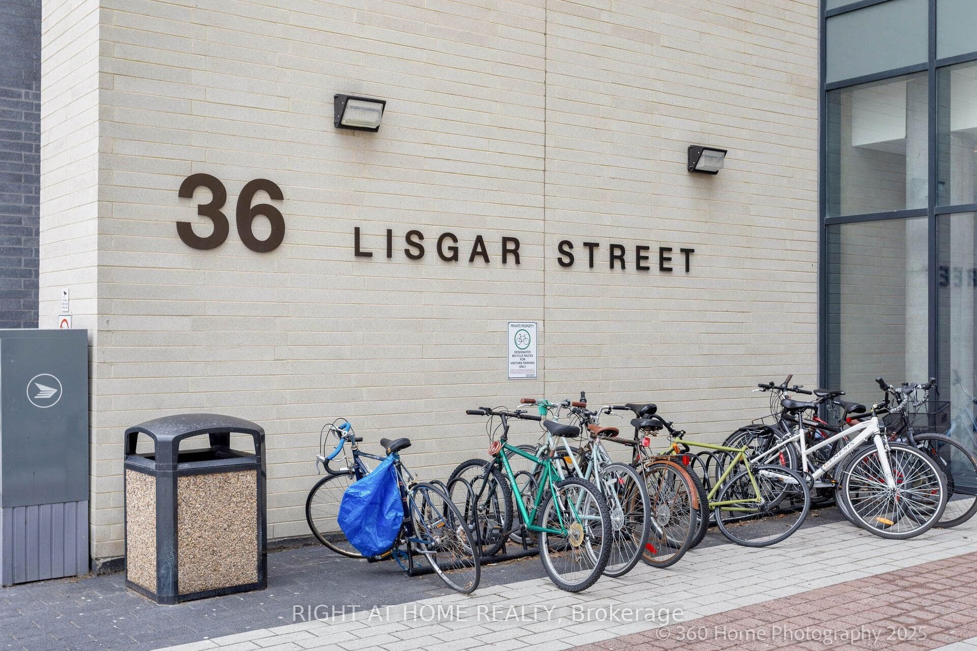 36 Lisgar Street Unit 306 photo 2