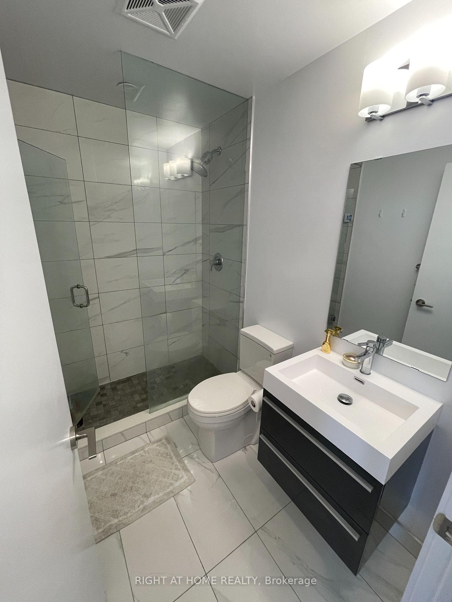 Ensuite - Bathroom