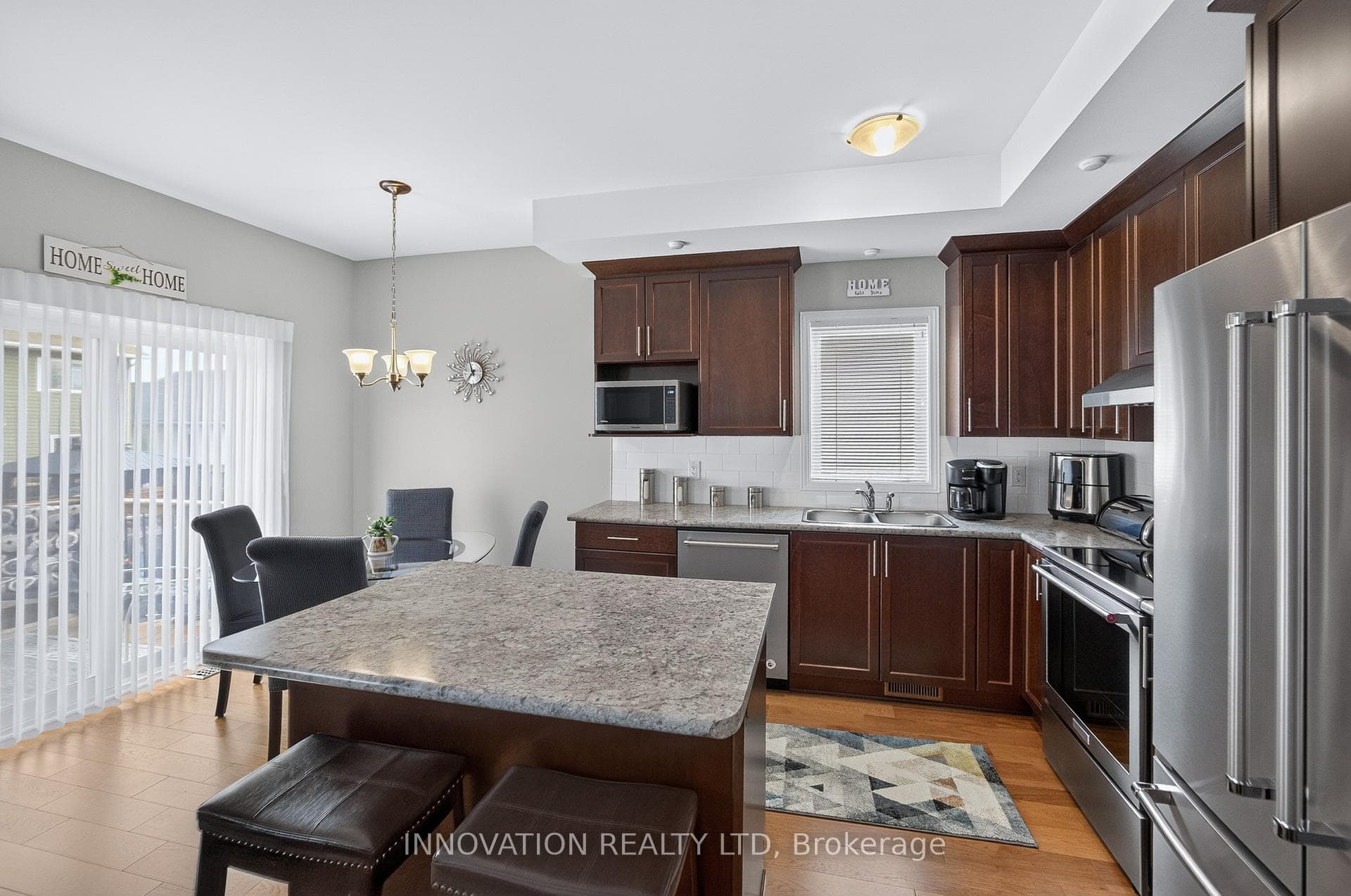 249 Edey Street photo 25