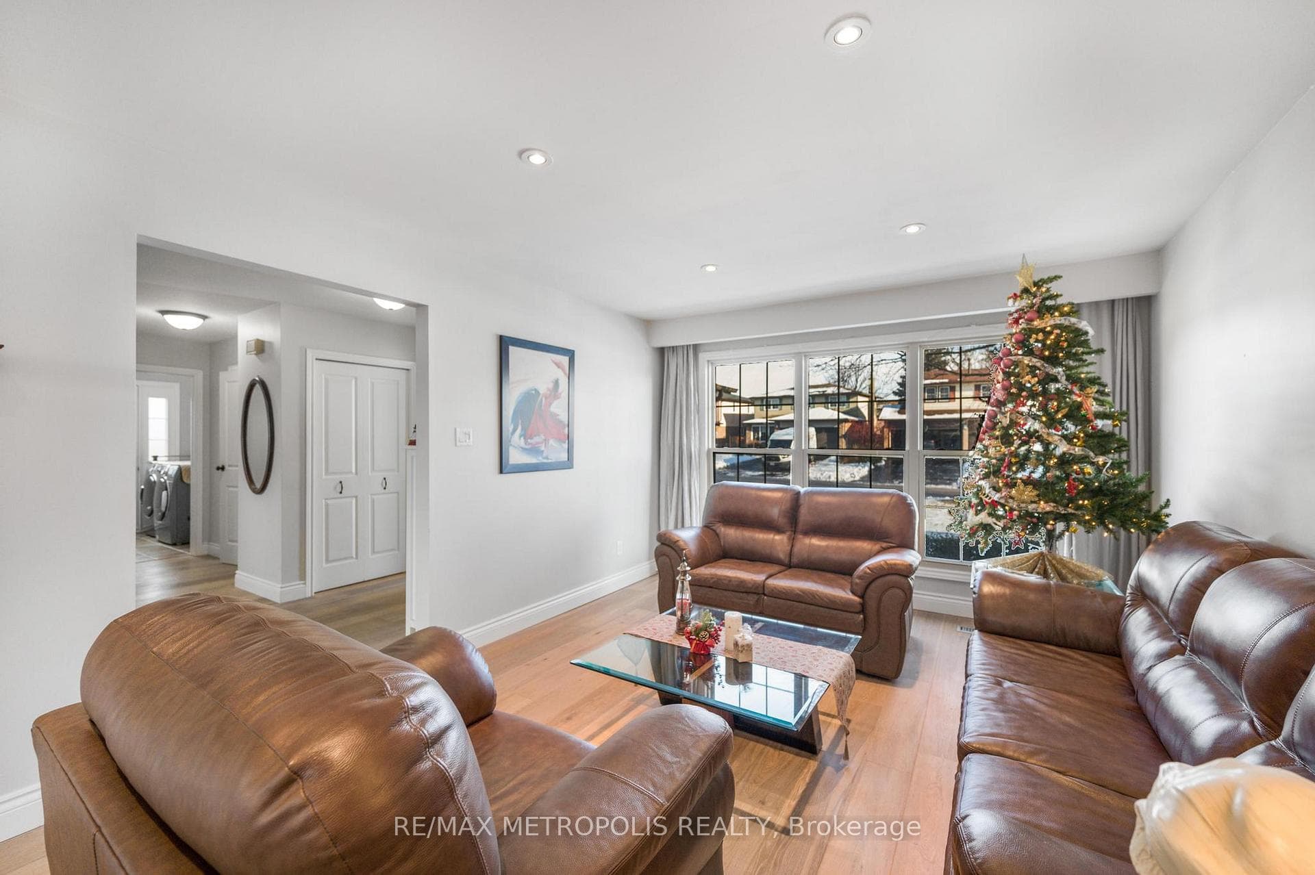 57 Calder Crescent Unit UPPER photo 9