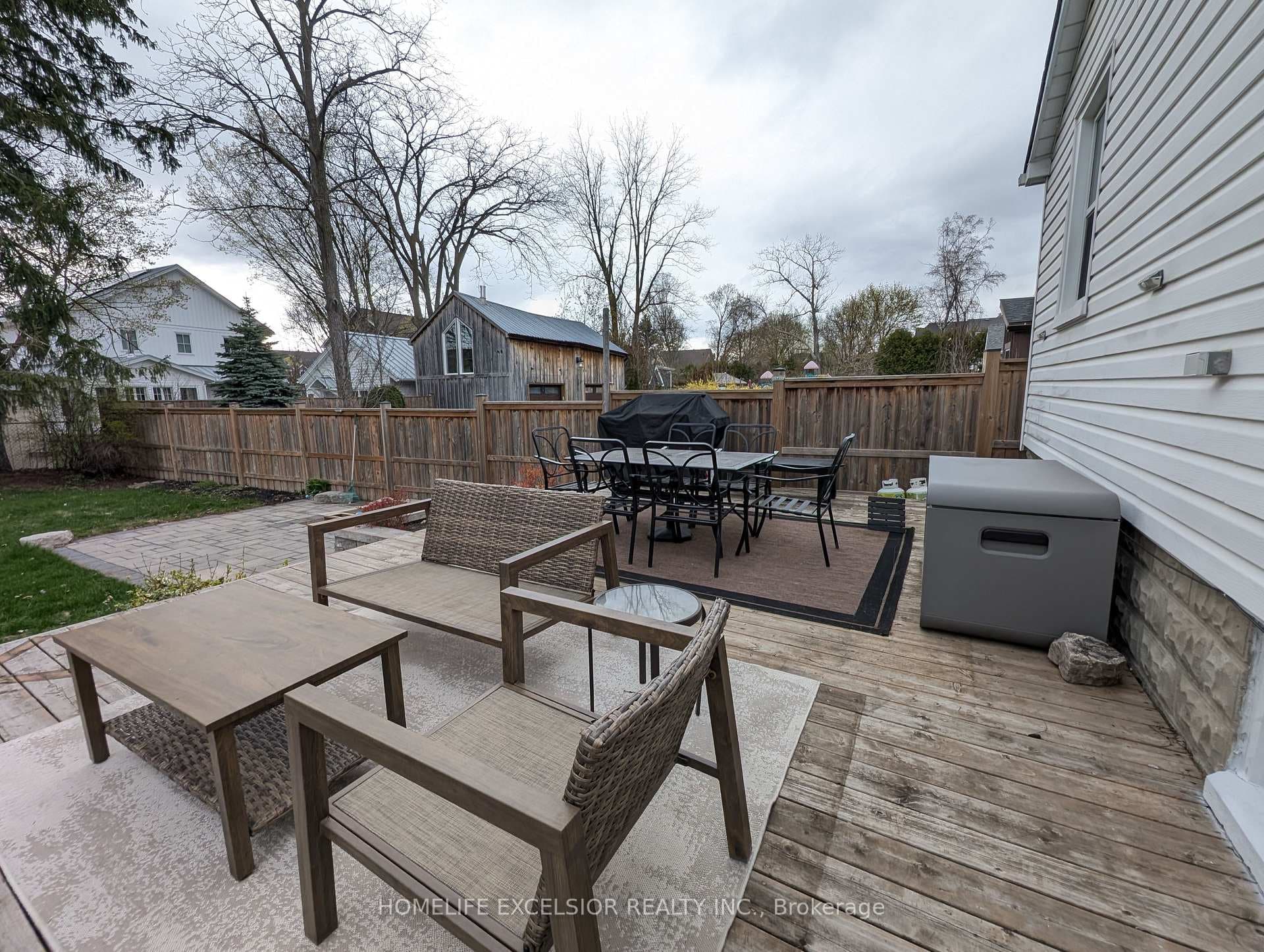 4 Albert Street photo 41