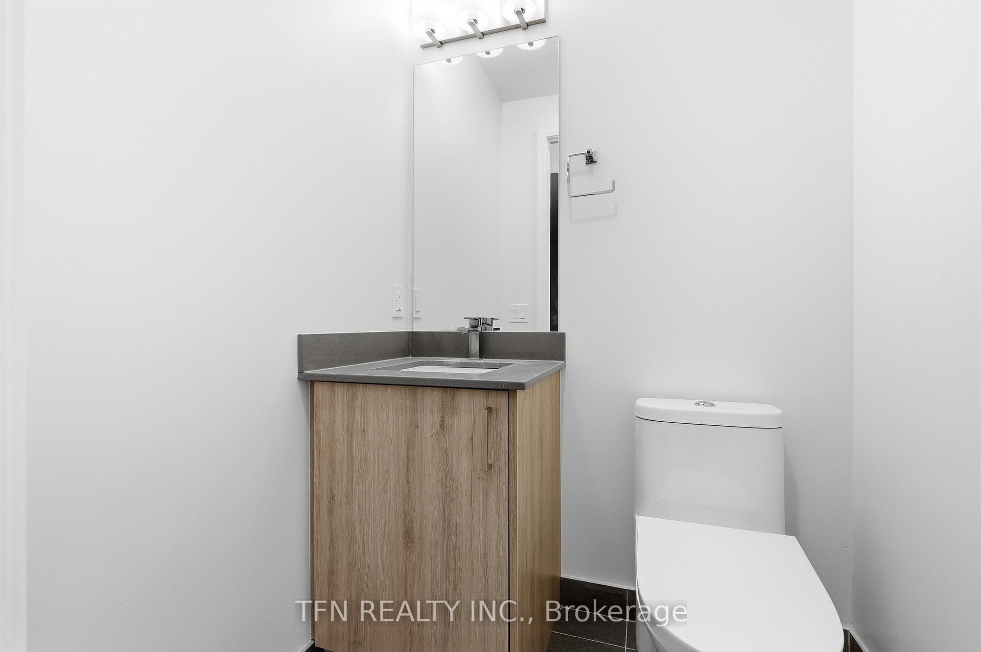 8010 Derry Road Unit 1306 photo 9