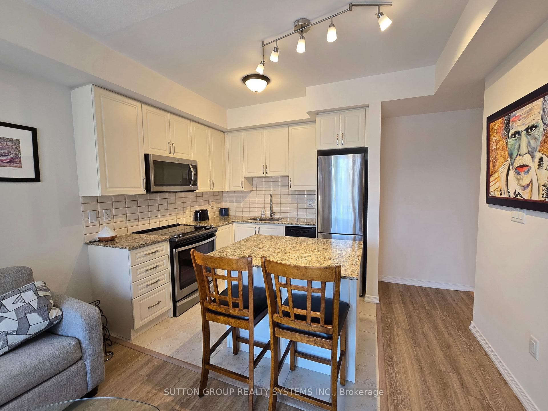 34 Fieldway Road Unit 126 photo 1