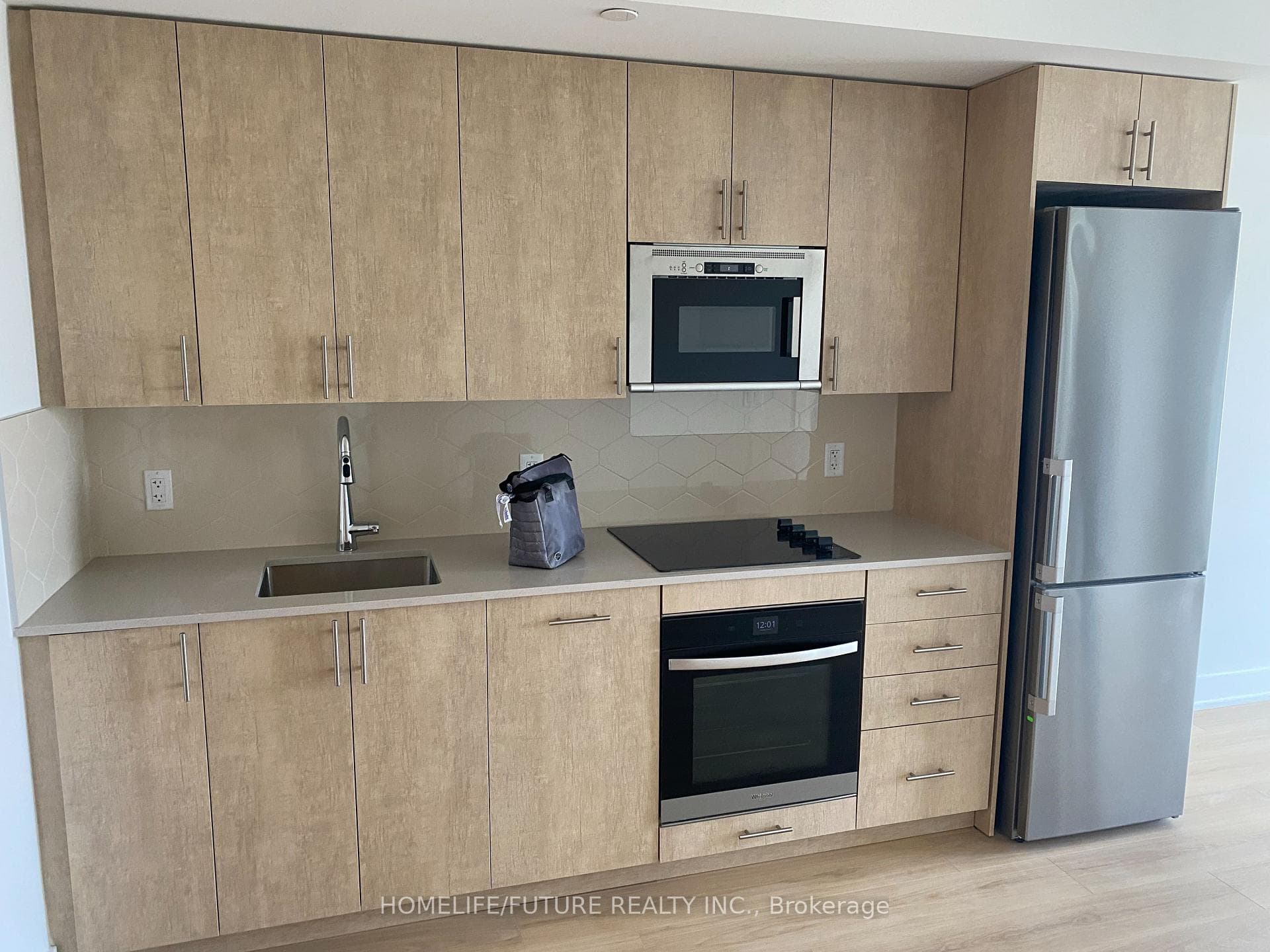 2545 Simcoe Street Unit 2511 photo 3