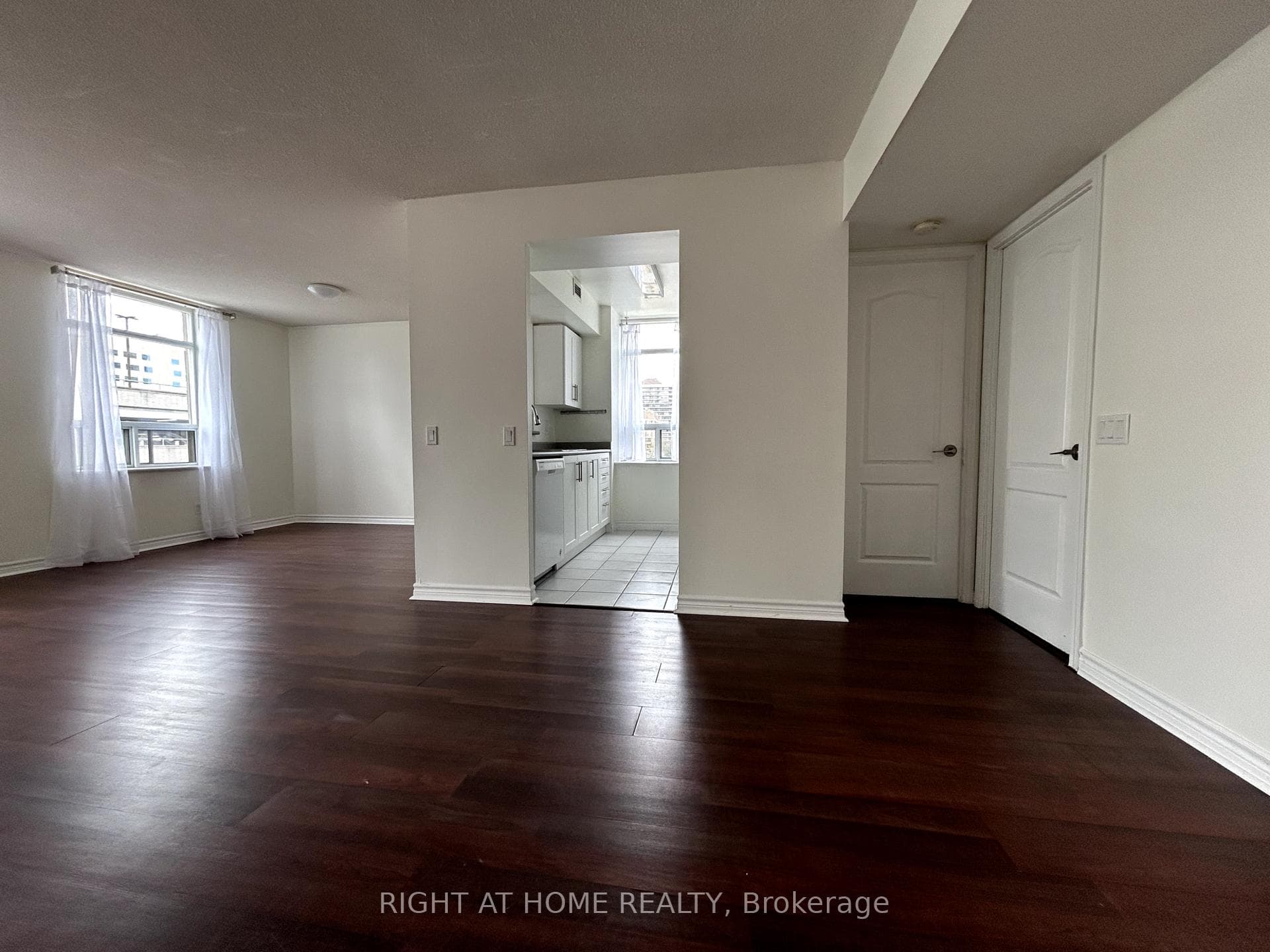 5 Rosehill Avenue Unit 719 photo 4