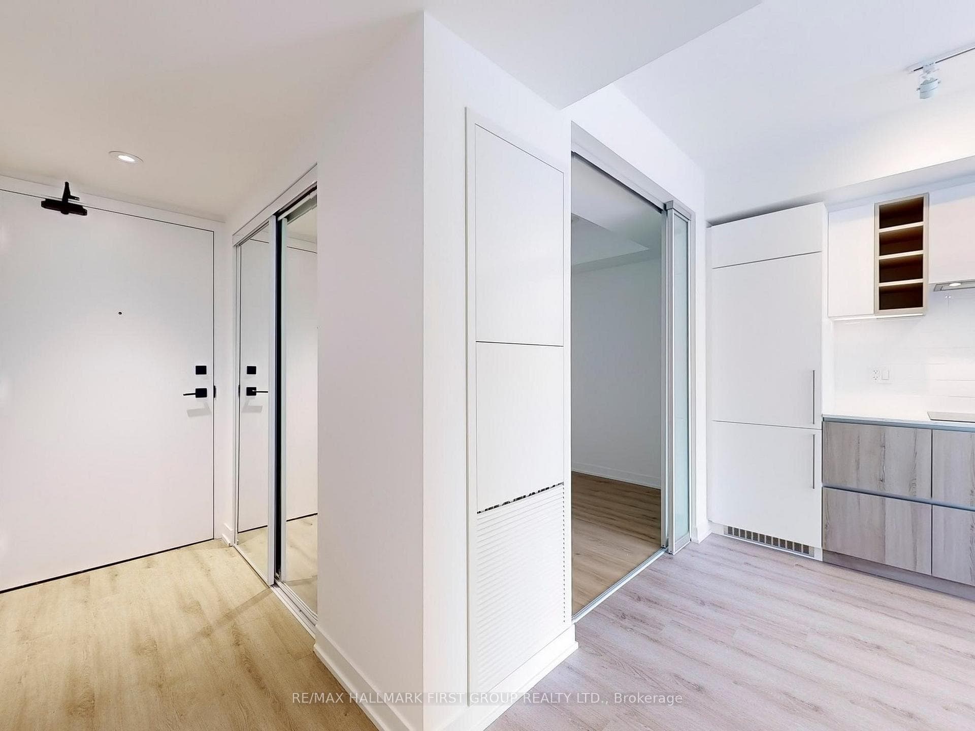 319 Jarvis Street Unit 3601 photo 34
