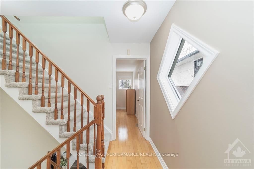 530 COLE Avenue photo 23