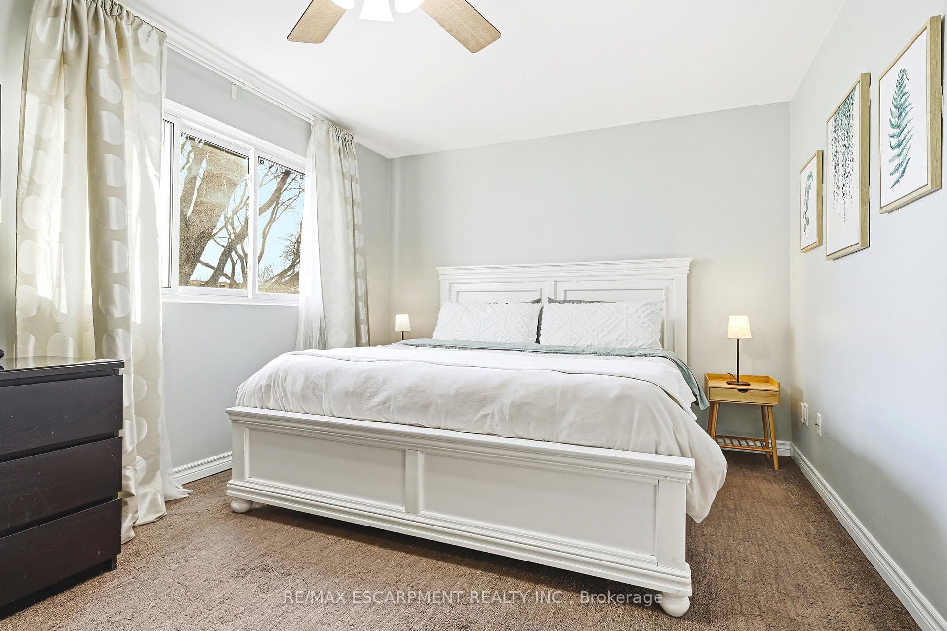 1584 Newlands Crescent Unit 92 photo 16