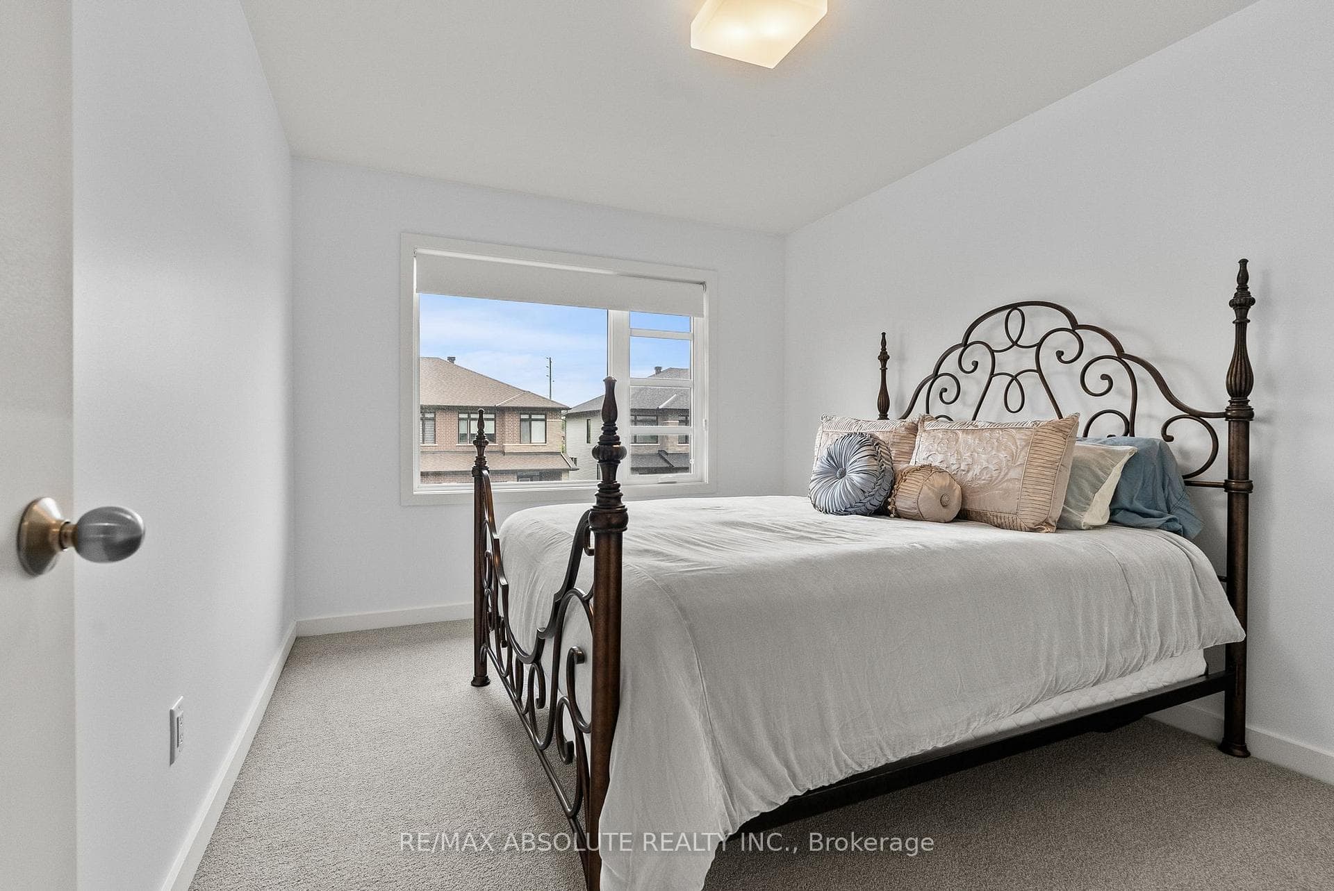 867 CHIPPING Circle photo 11