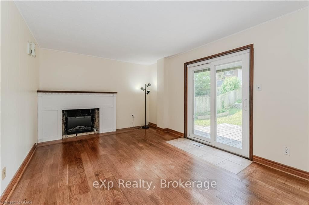 30 GATEWAY Drive photo 12