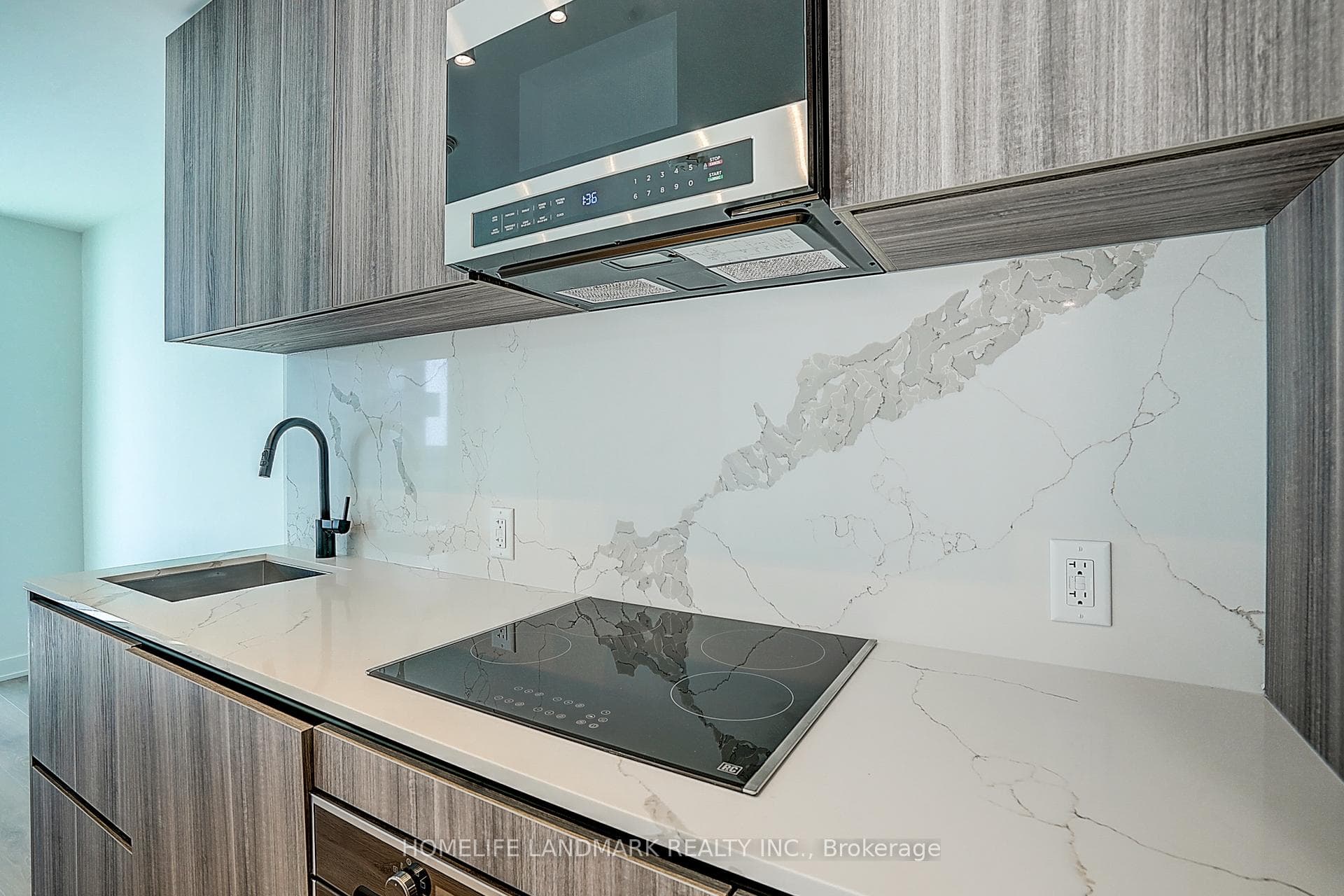 117 Broadway Avenue Unit 3201 photo 20