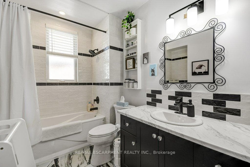 30 EAST 15TH Street photo 17