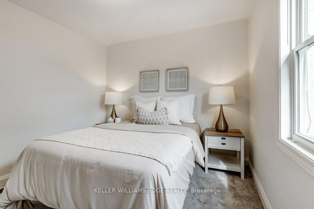 202 Erindale Avenue photo 17