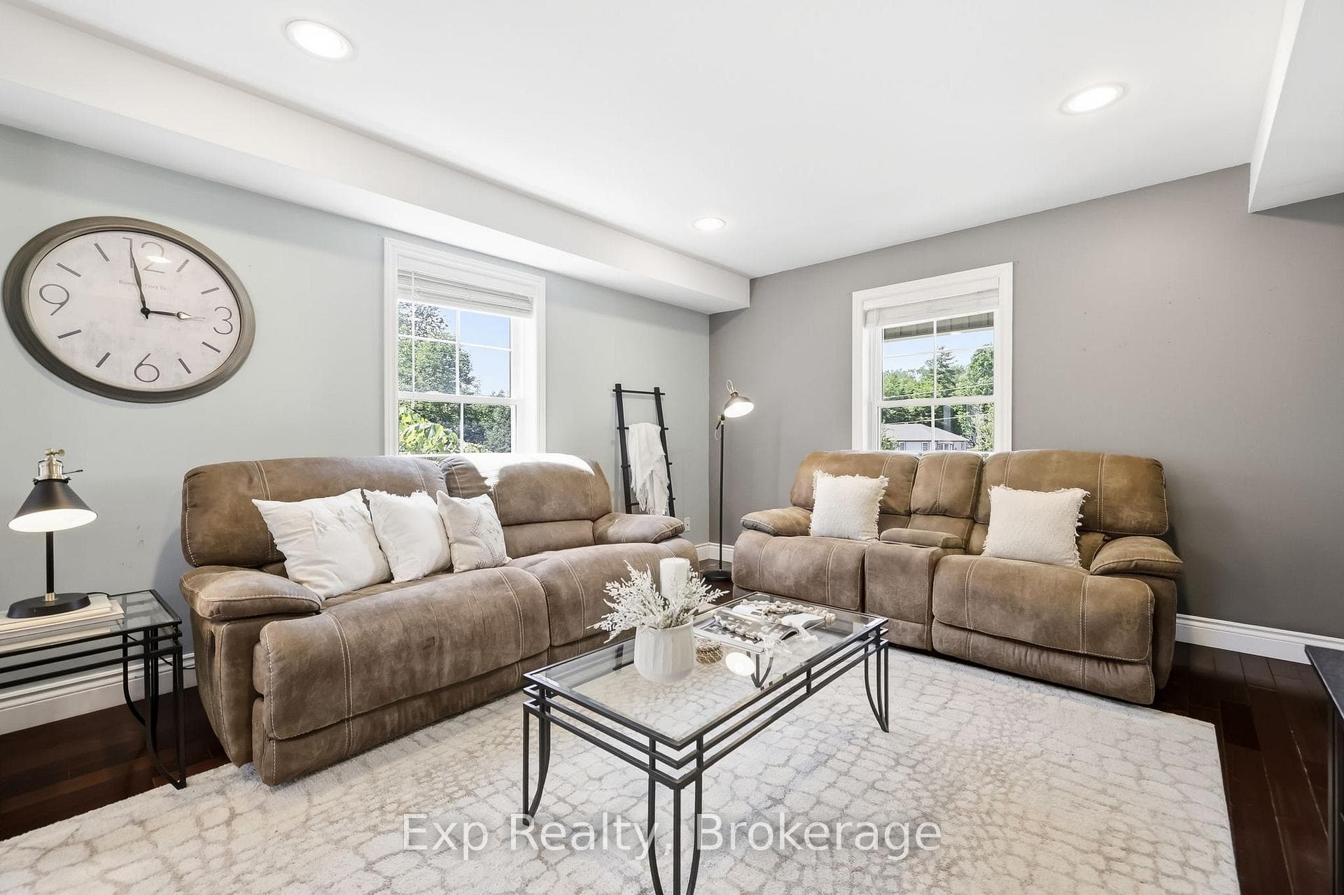897 Dingman Road photo 9