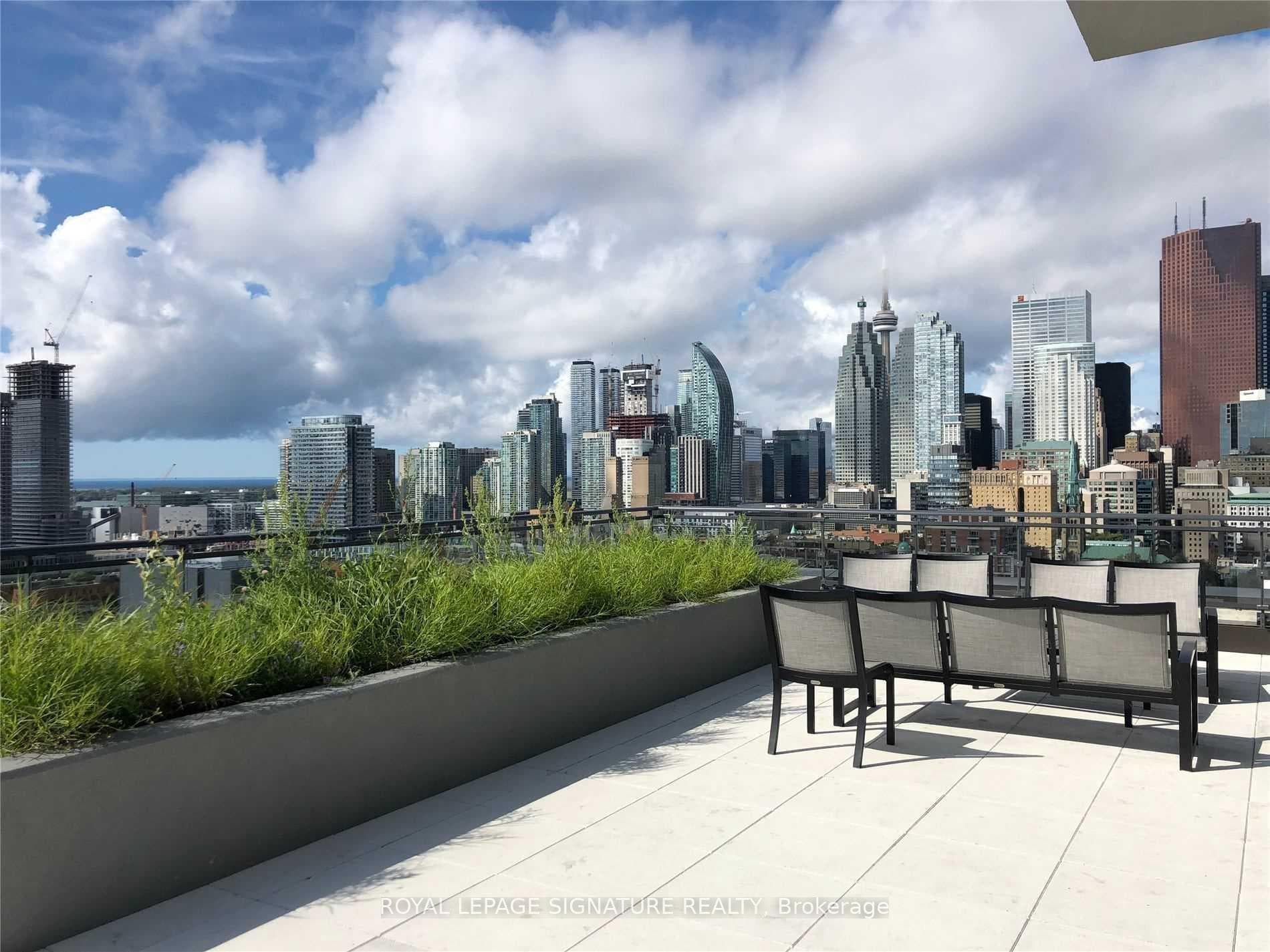460 Adelaide Street Unit 1706 photo 27