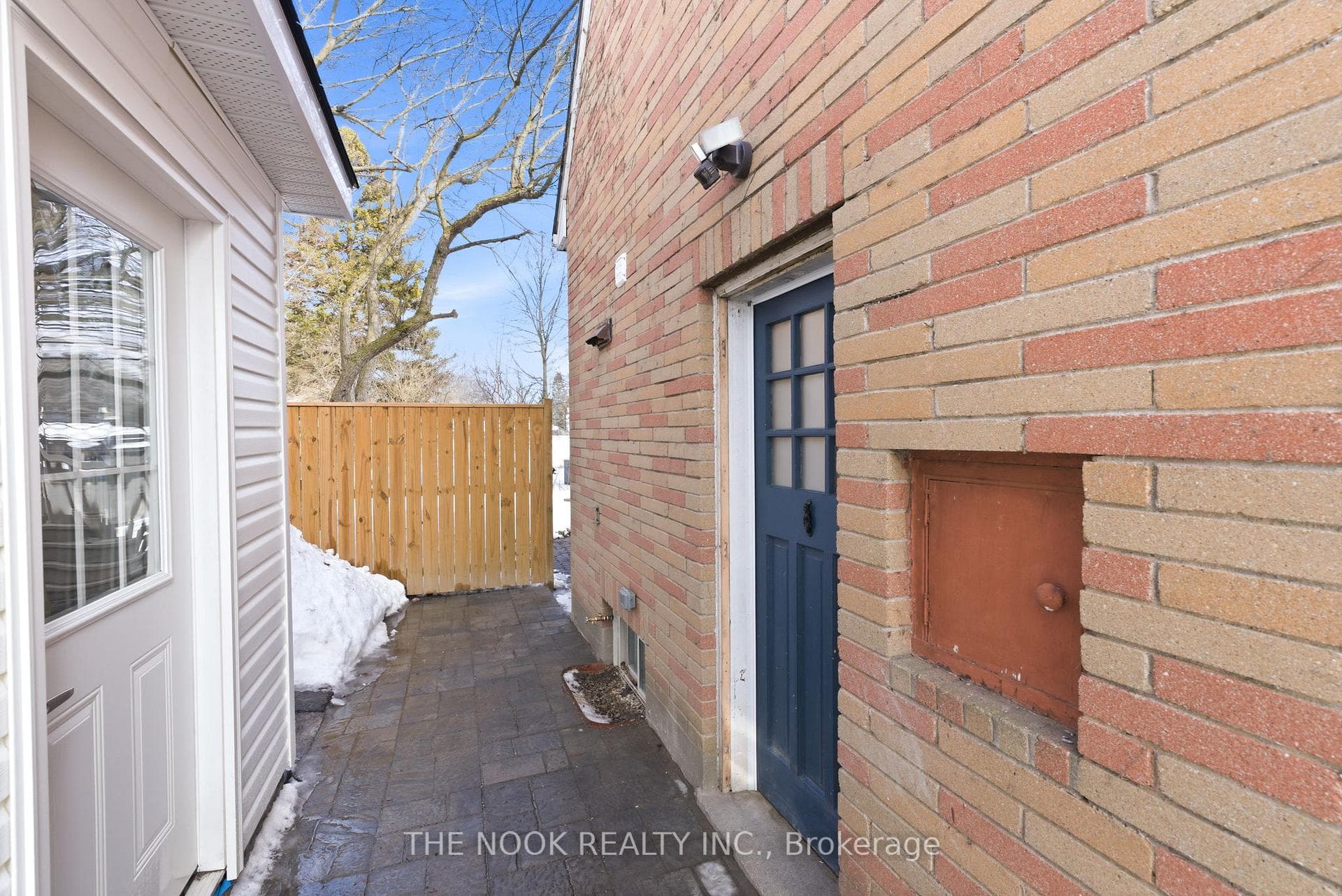 126 Abbott Boulevard photo 43