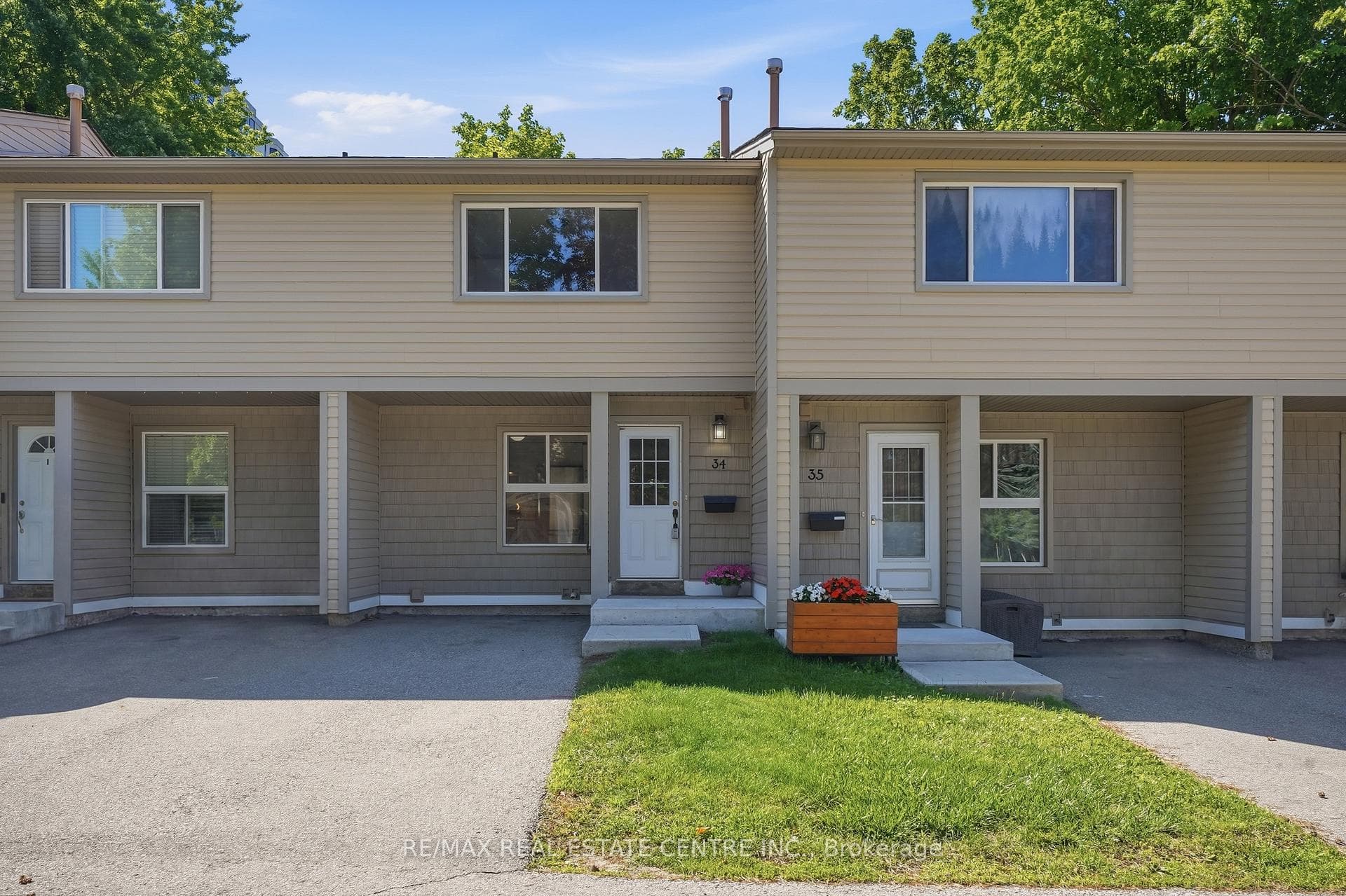 15 Green Valley Drive Unit 34 photo 4