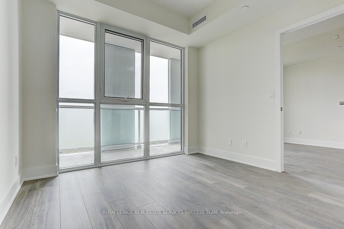 188 Fairview Mall Drive Unit 1710 photo 27