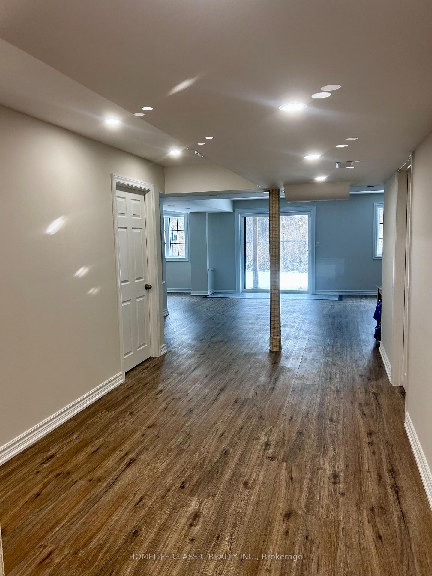 91 Crombie Street photo 32