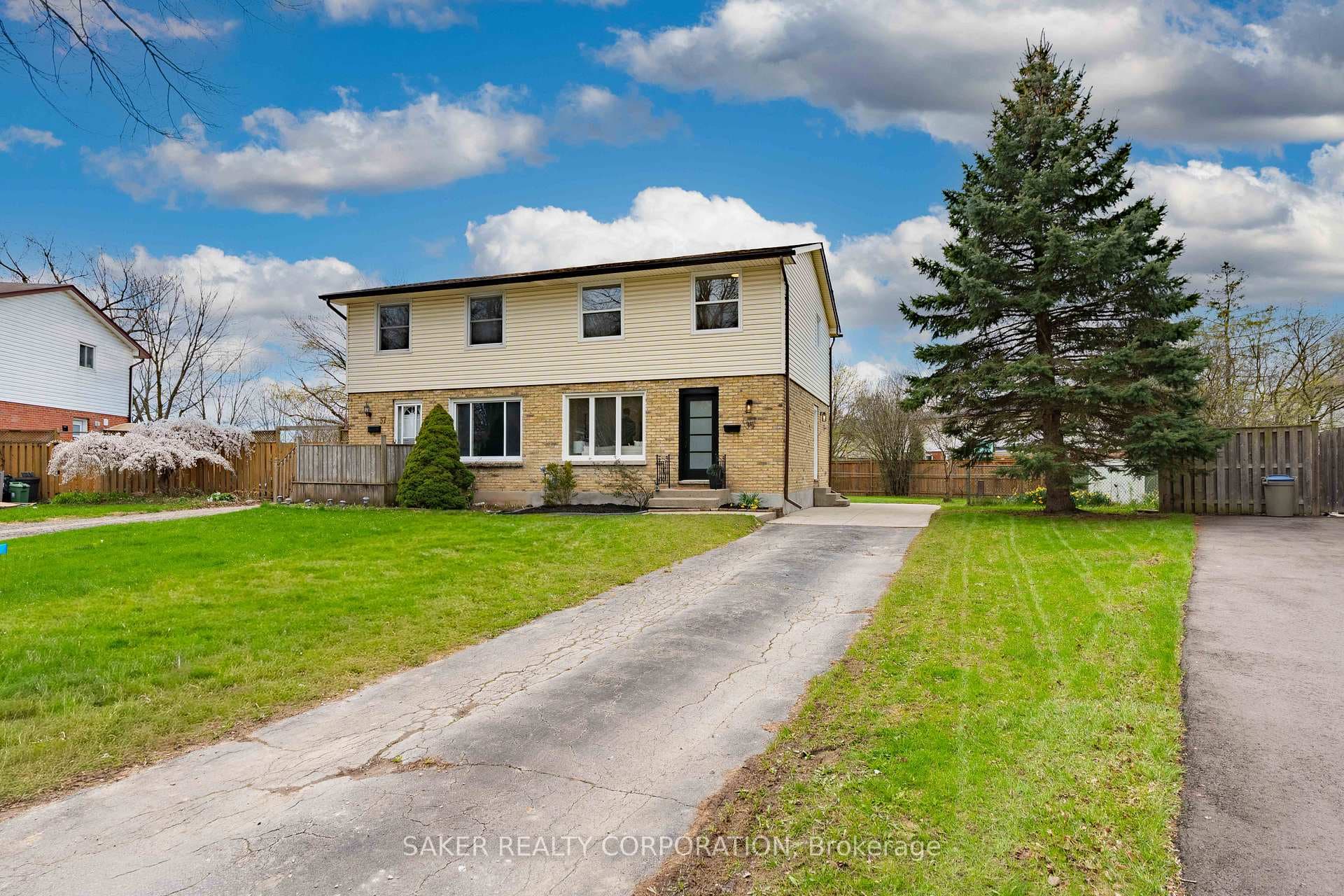 35 Kintail Crescent photo 2
