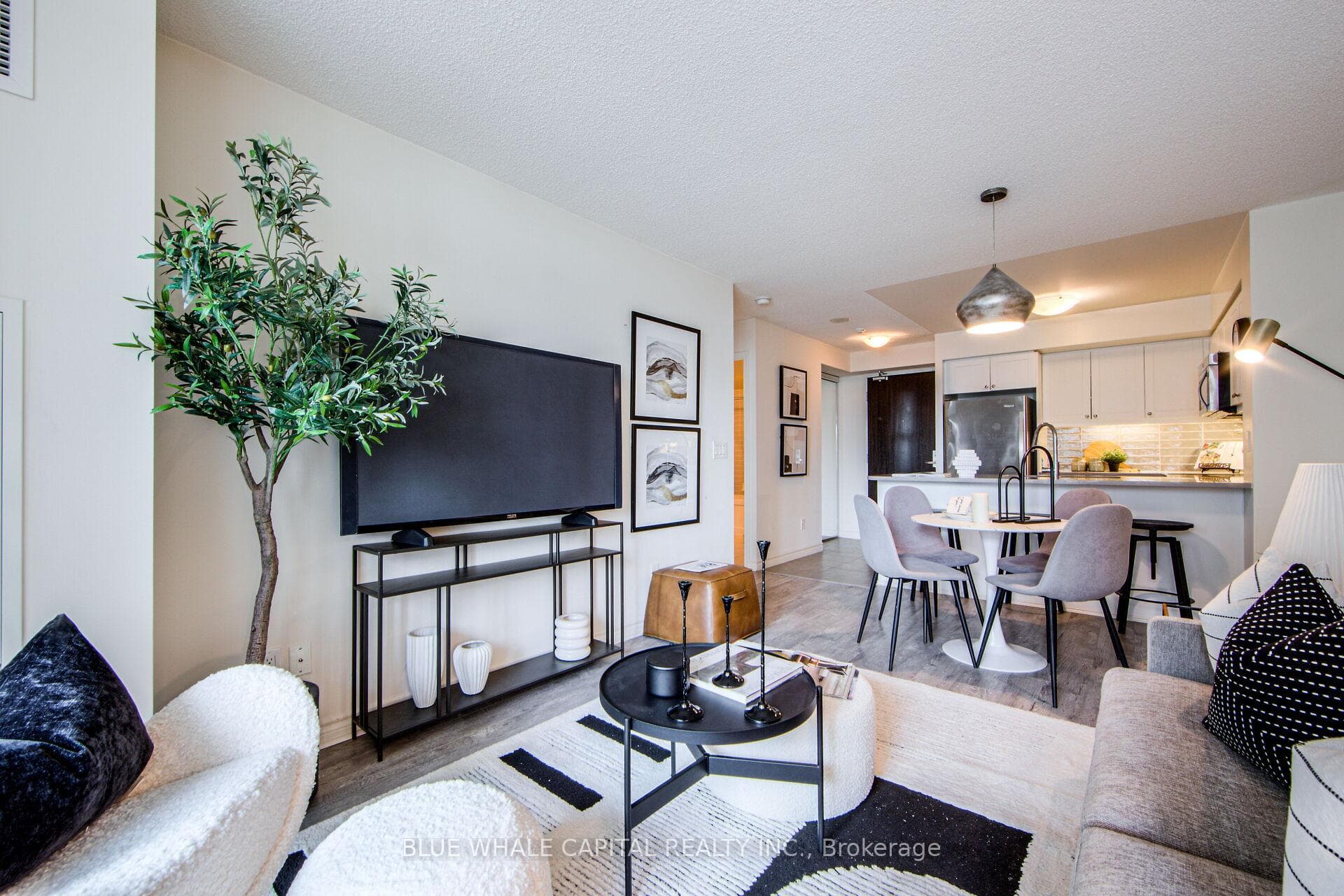 25 Lower Simcoe Street Unit 1128 photo 11