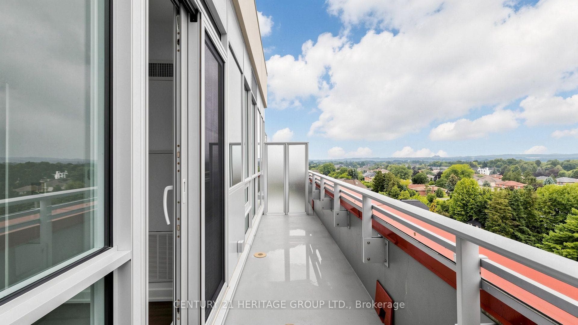 8888 Yonge Street Unit 718 photo 35