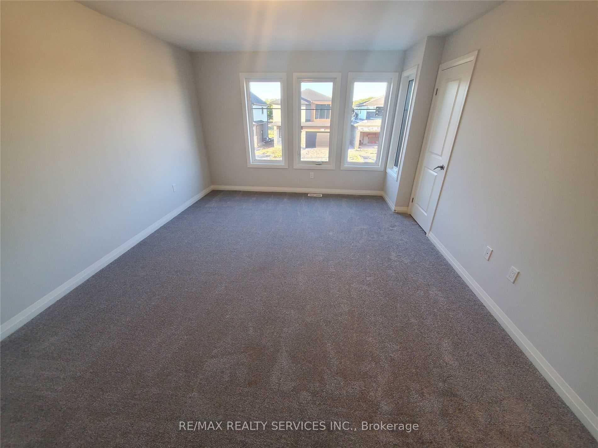 7418 Jonathan Drive photo 16