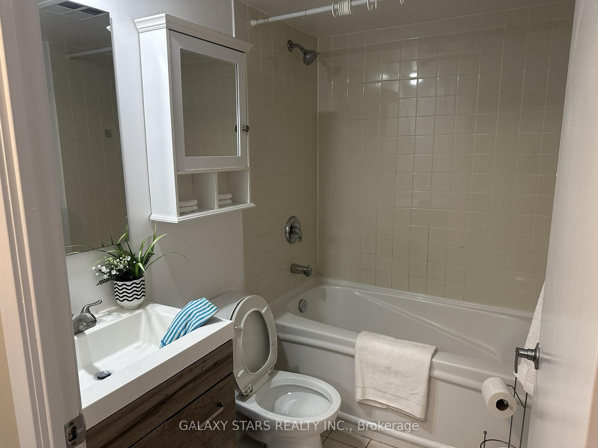 38 Lee Centre Drive Unit 801 photo 20