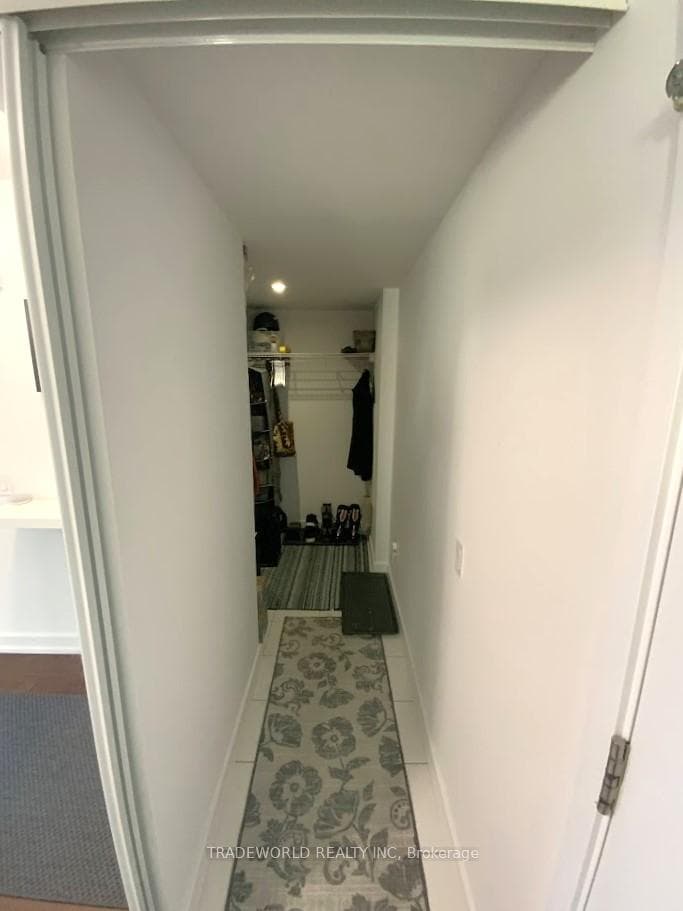 121 Mcmahon Drive Unit 316 photo 15