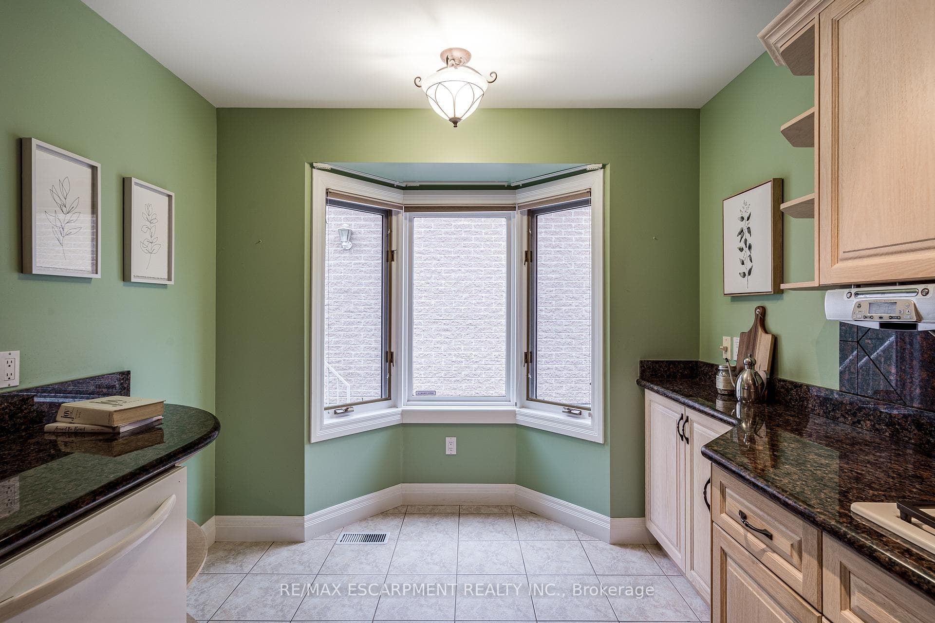 7 Gillespie Crescent photo 10